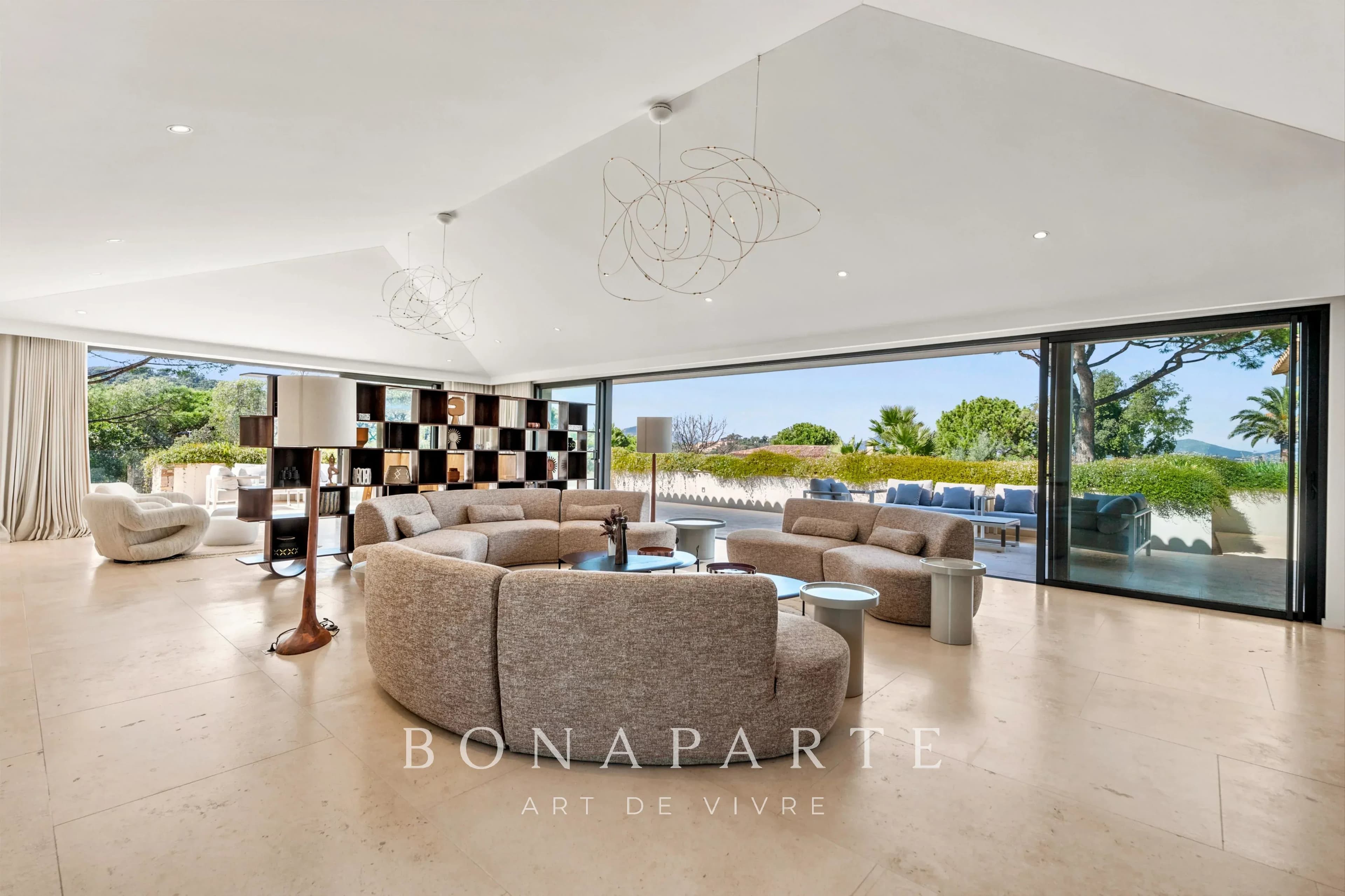 SAINT-TROPEZ – VILLA CONTEMPORAINE D’EXCEPTION - Photo 6
