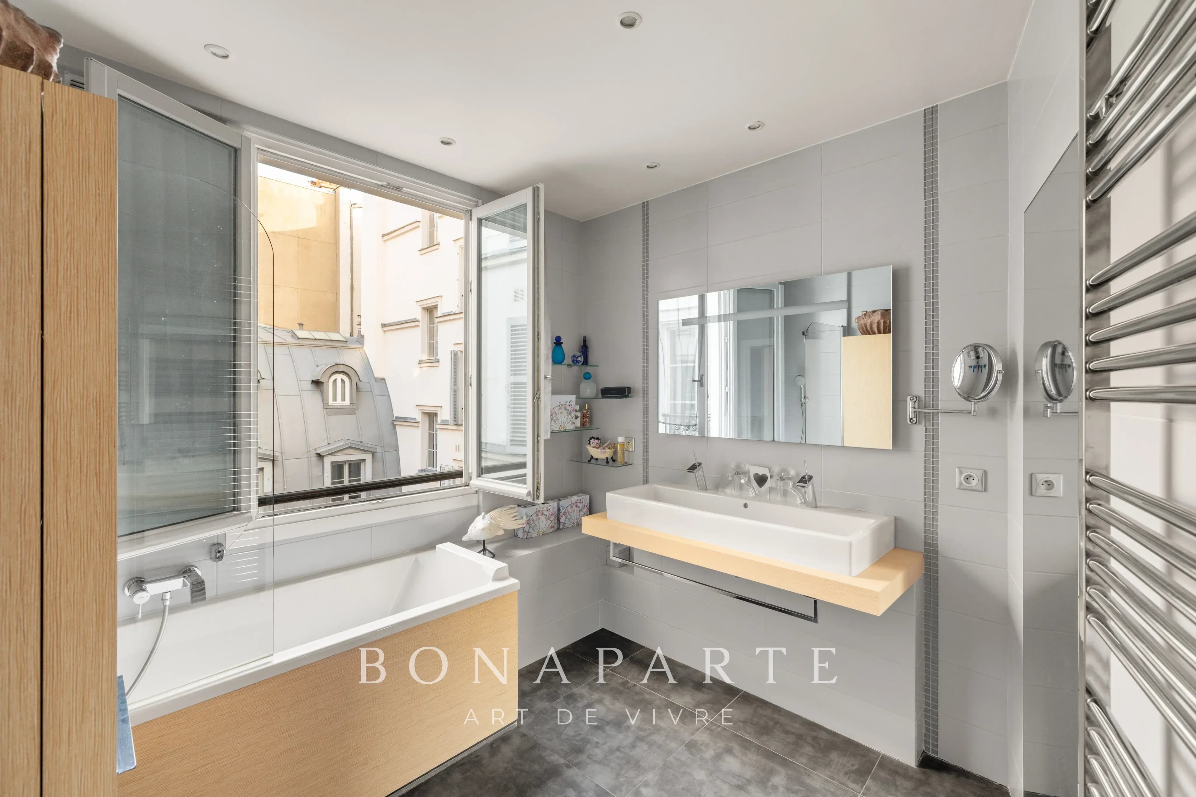 PARIS 10 / PETITES-ÉCURIES – APPARTEMENT – 3 CHAMBRES – VUE DÉGAGÉE – PARKING - Photo 8