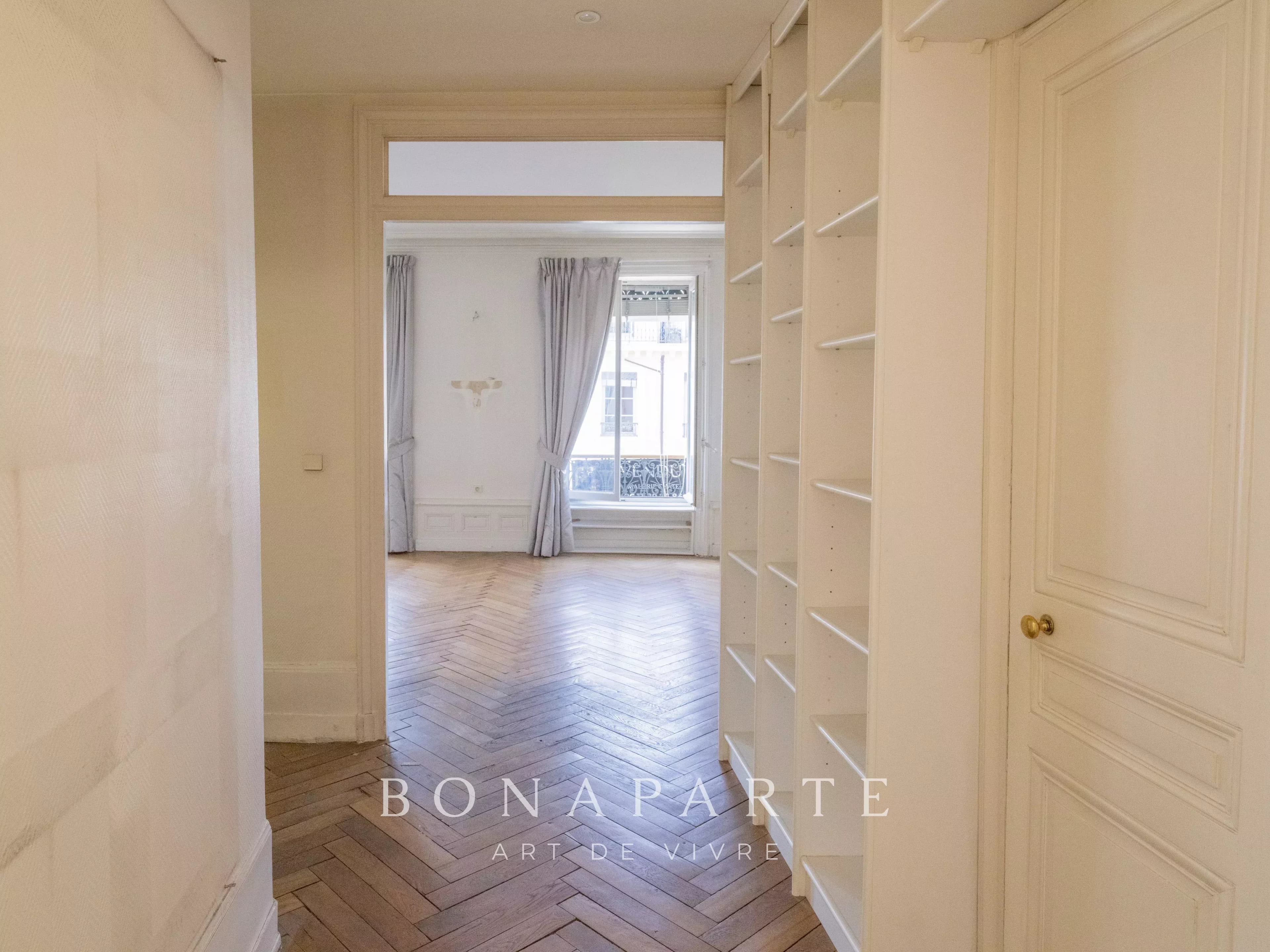APPARTEMENT FAMILIAL DE CARACTERE - LYON 6 - 131m² - EXPOSITION SUD et EST - Photo 7