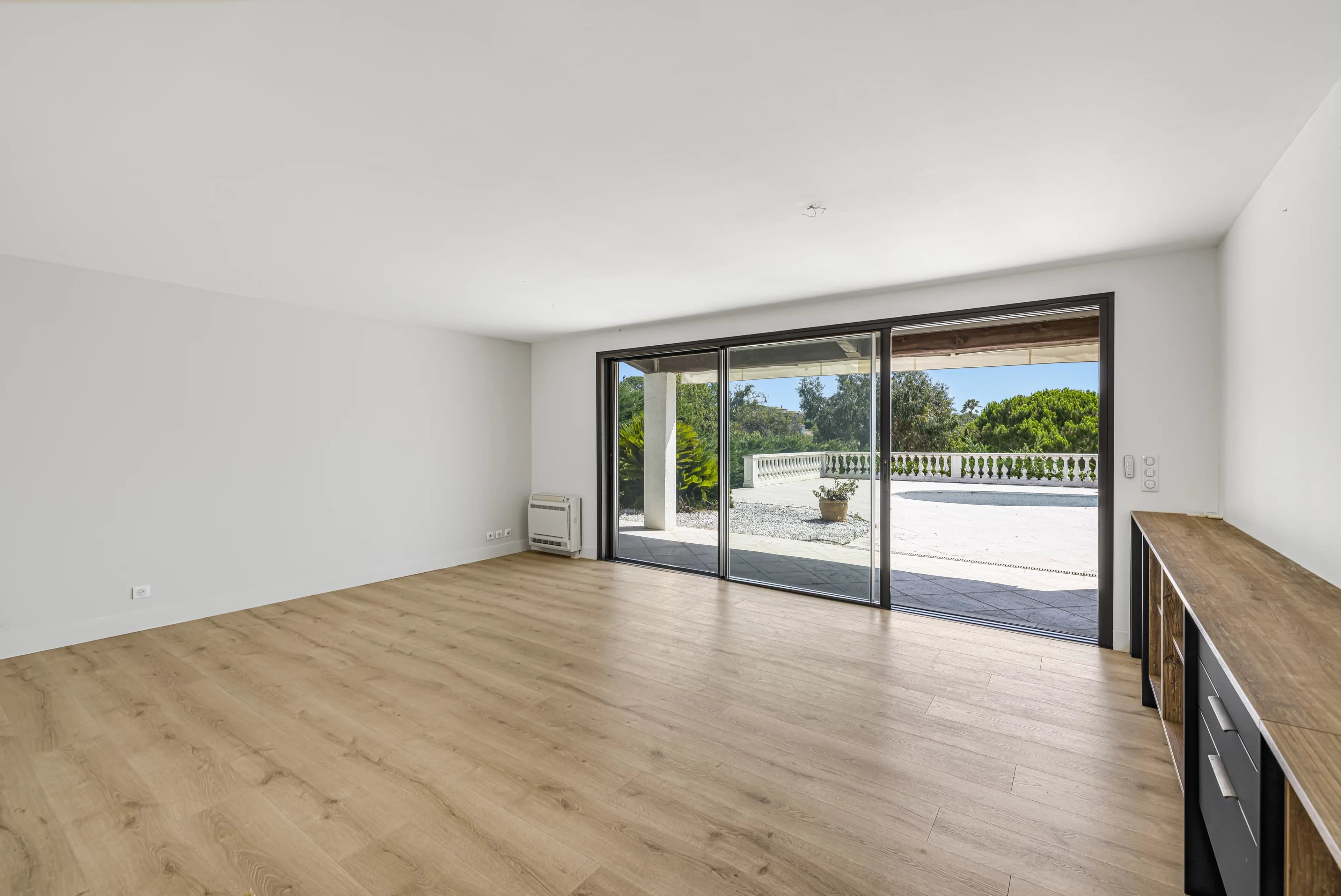 HAUTS DE VAUGRENIER – VILLA CONTEMPORAINE D'EXCEPTION - Photo 5