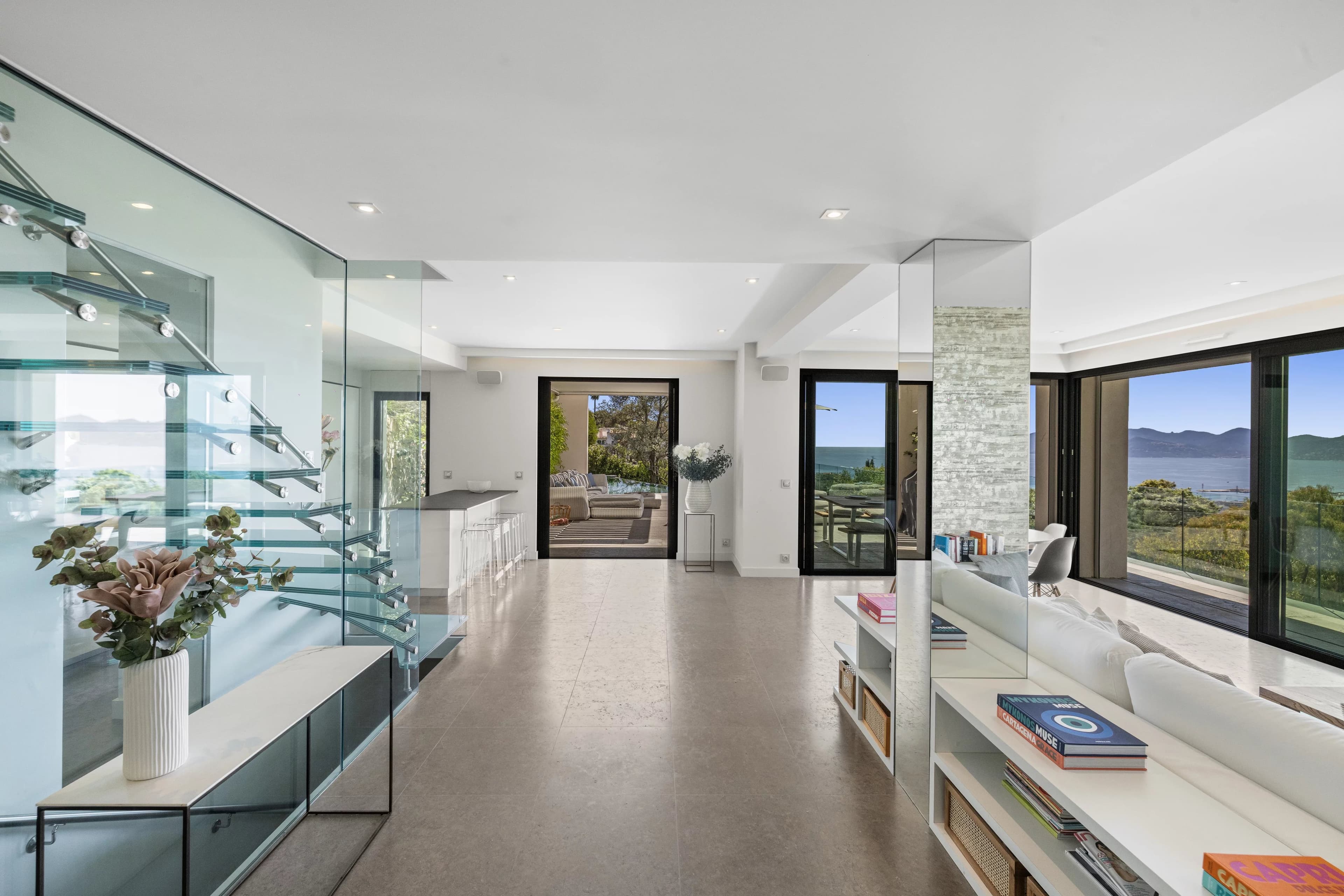Cannes Californie – Villa contemporaine avec vue mer panoramique - Photo 3