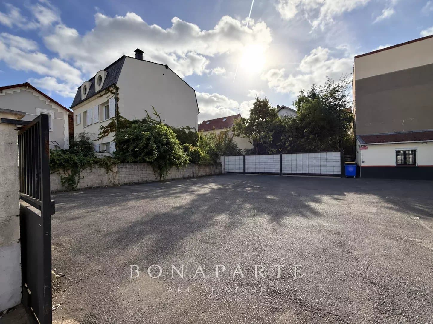 Terrain à bâtir de 200 m² – Asnières-sur-Seine - Photo 1