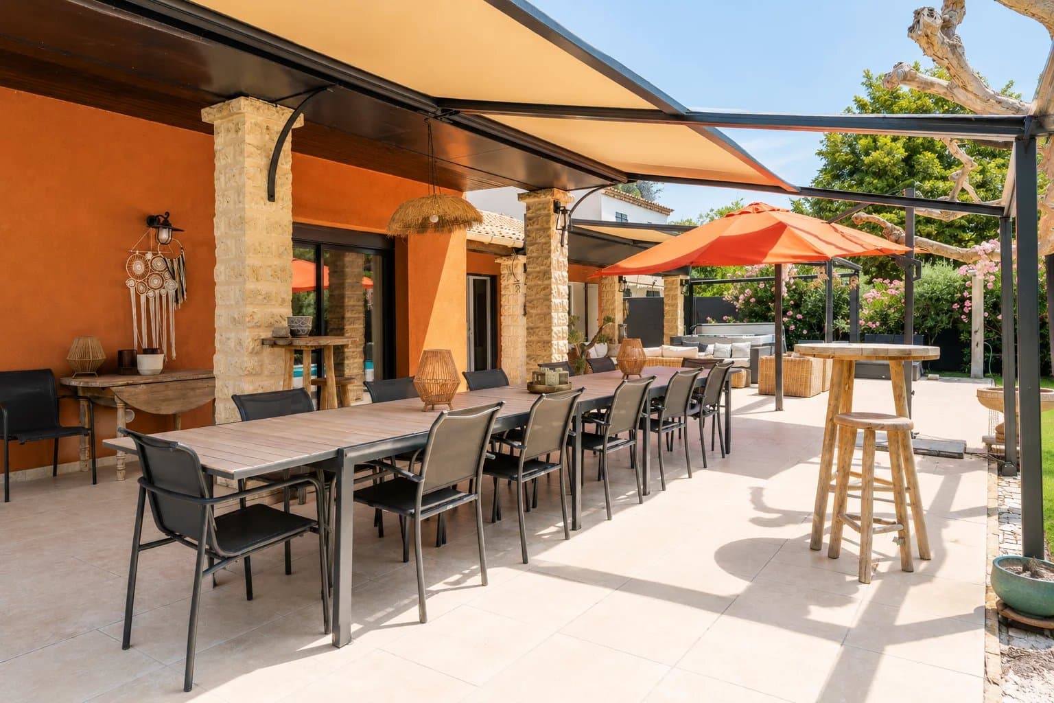 VENTABREN – VILLA CONTEMPORAINE DE PLAIN-PIED AVEC PISCINE CHAUFFÉE - Photo 6