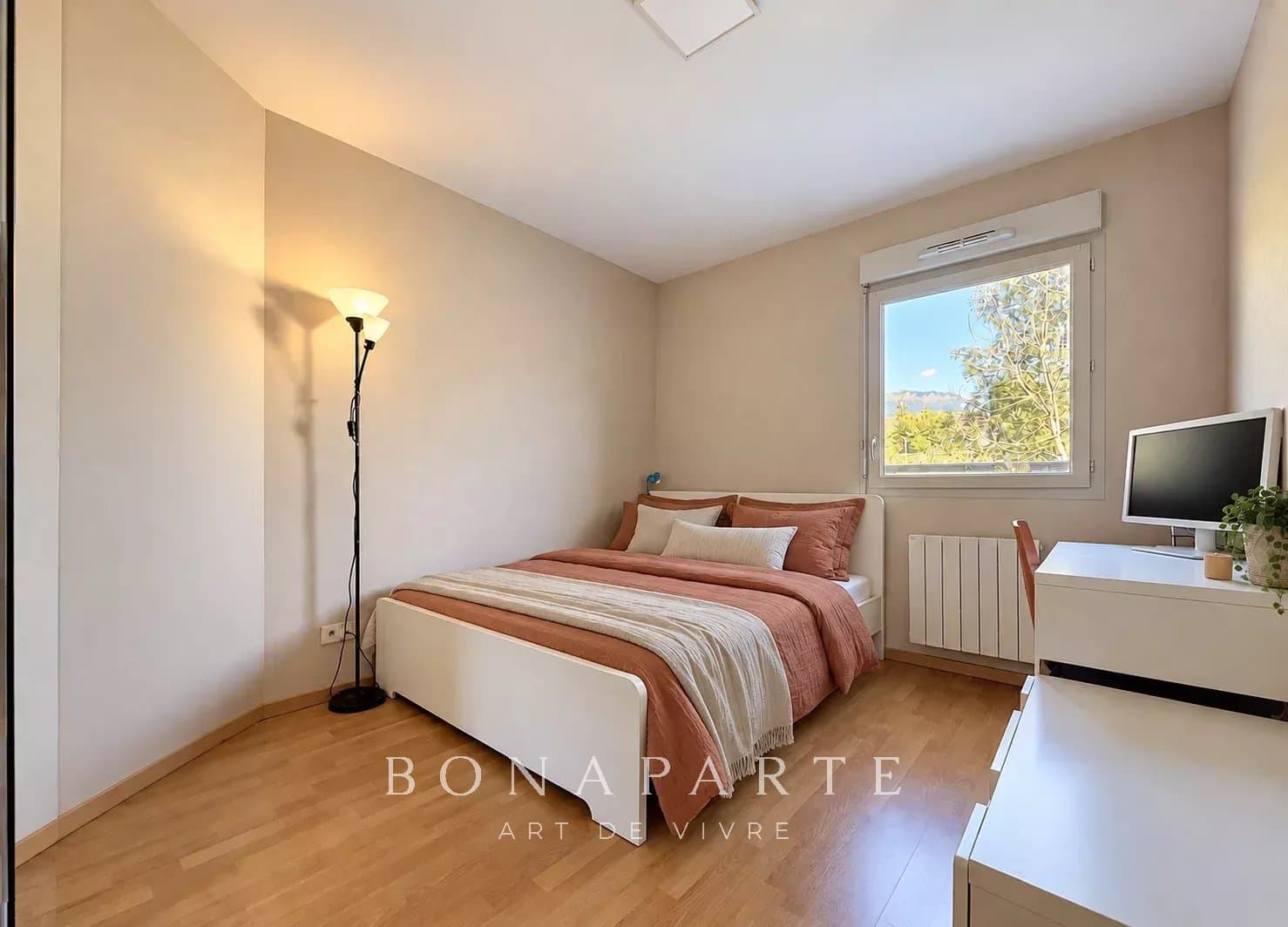 Cessy - Appartement T4 lumineux avec vue Mont-Blanc & Jura - Photo 7