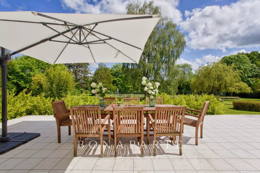 ÉLÉGANTE CHAUMIÈRE AVEC PISCINE ET TENNIS, À 10 MINUTES DES PLAGES - Photo 18