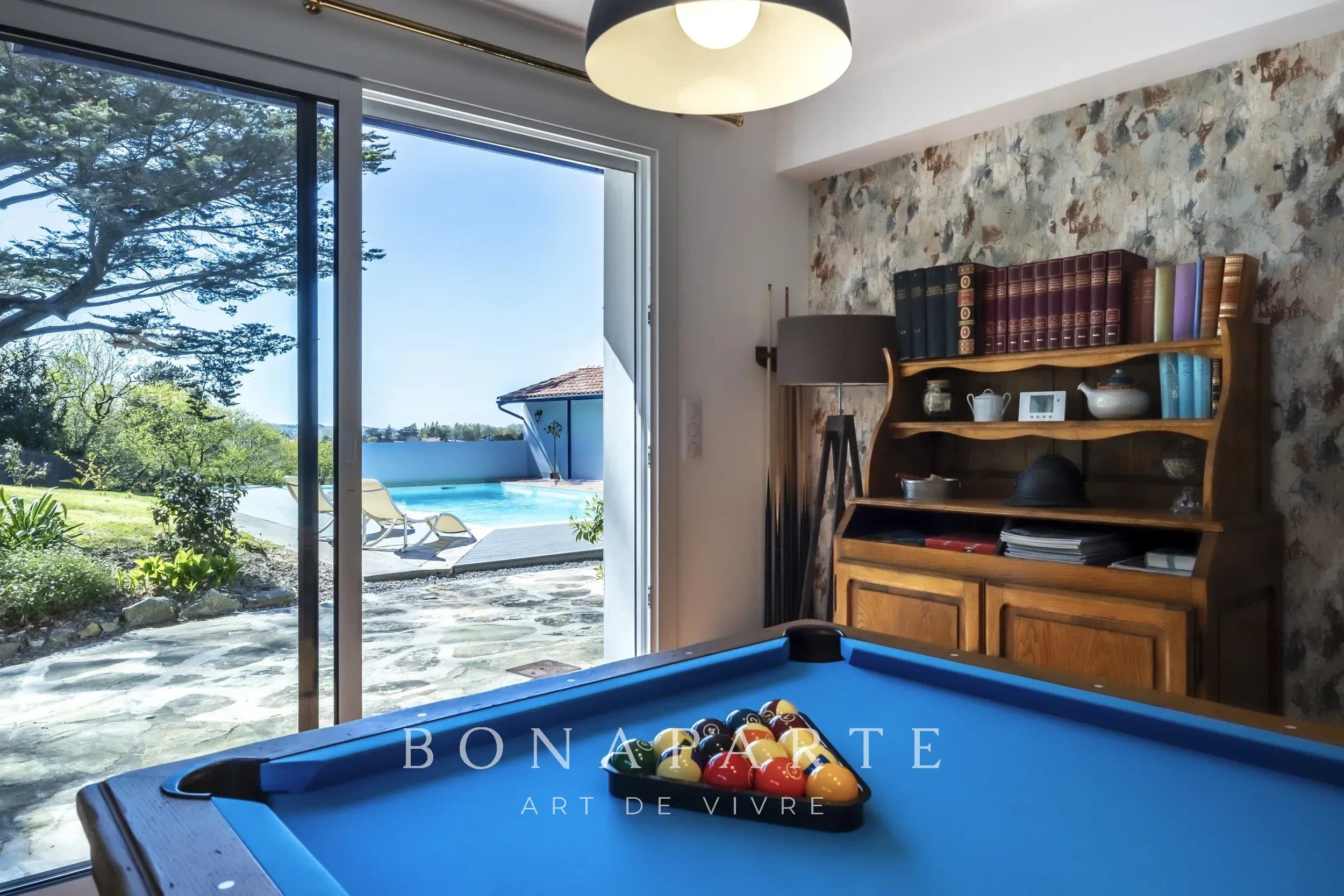SAINT-JEAN-DE-LUZ - Propriété avec Piscine et maison annexe - Photo 6