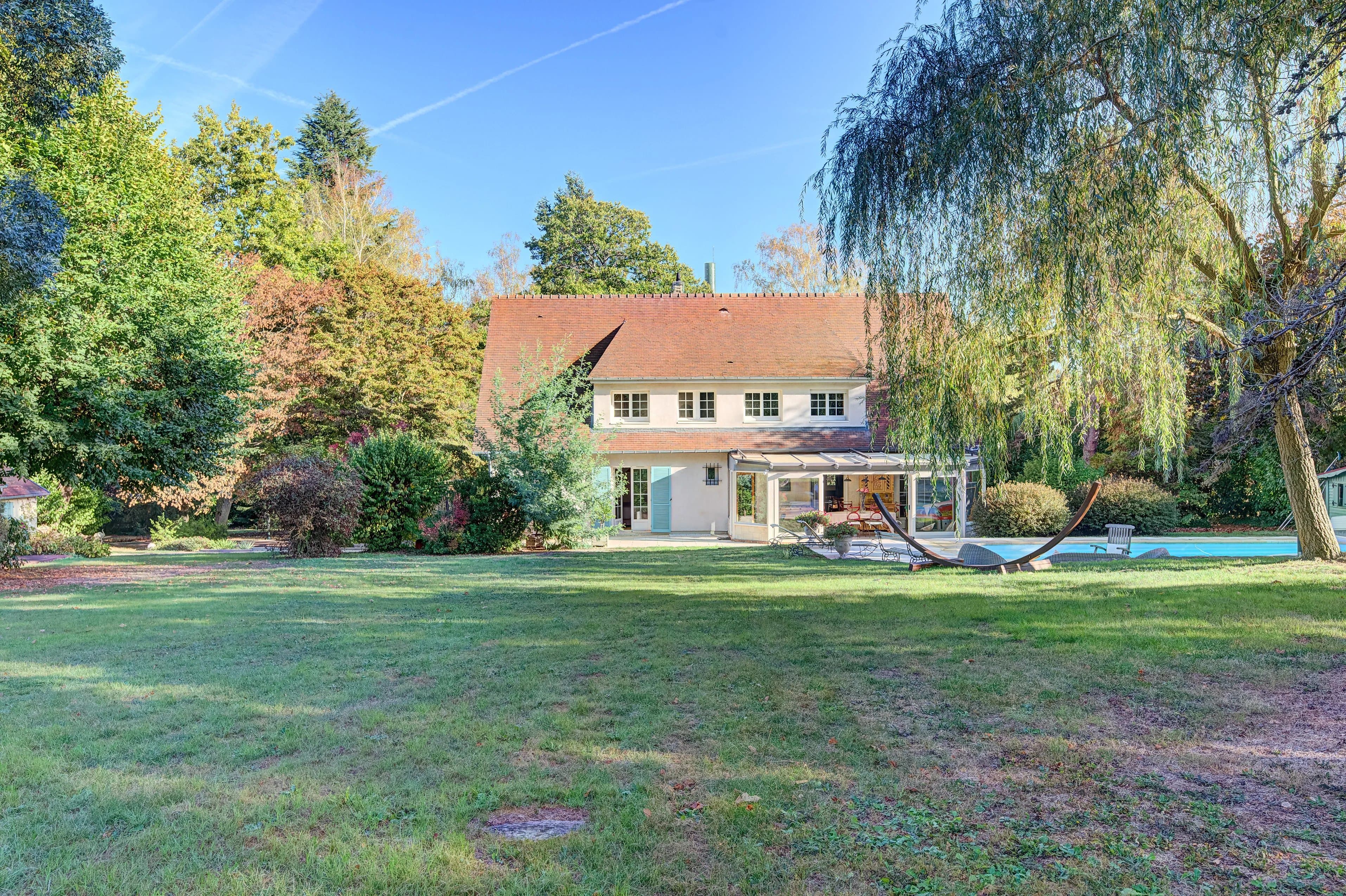 JOUARS-PONTCHARTRAIN – MAISON FAMILIALE – 191 M² HABITABLES – 222 M² AU SOL – 5 CHAMBRES - Photo 1