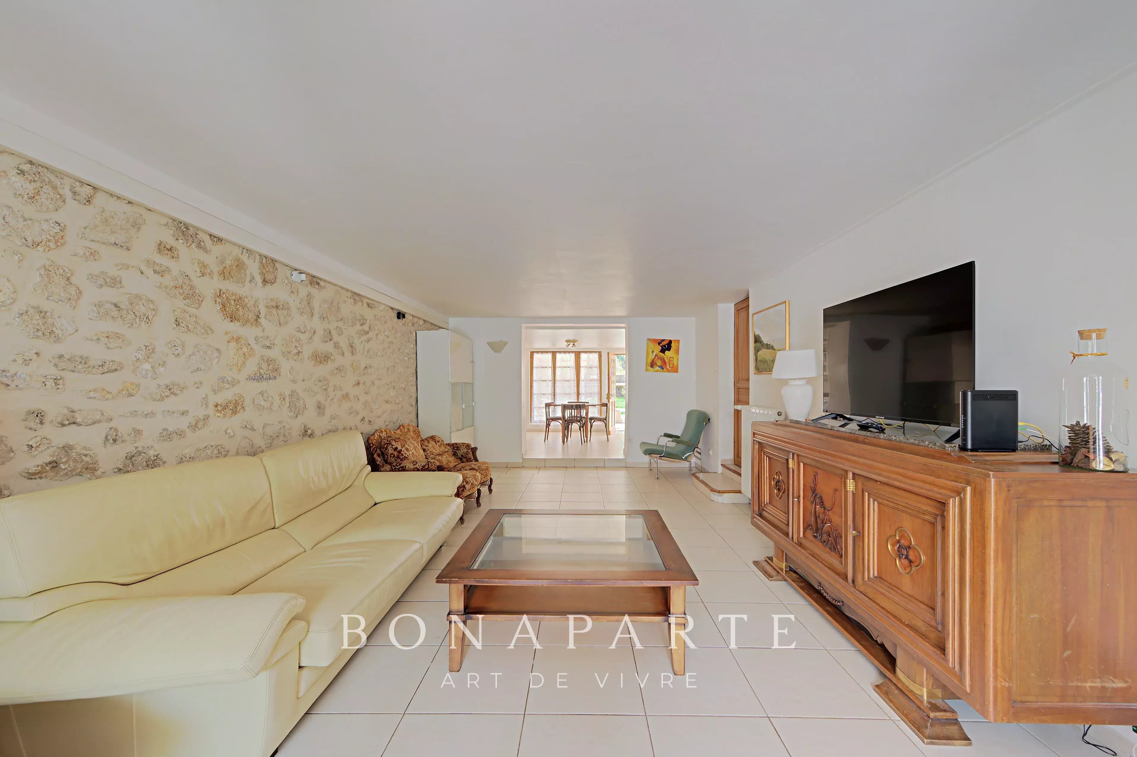 POISSY (78) - MAISON FAMILIALE - 12 PIECES - Photo 4