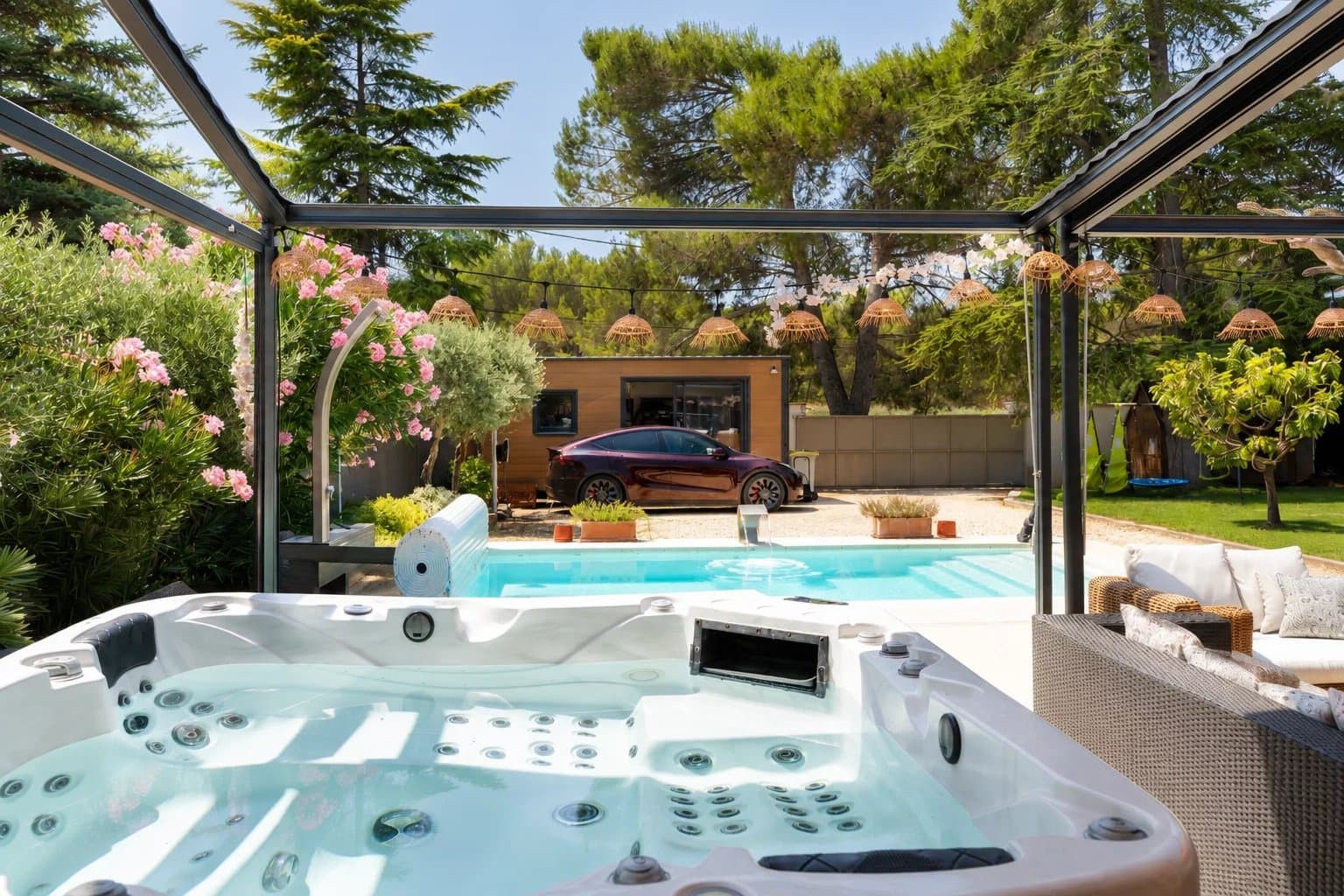 VENTABREN – VILLA CONTEMPORAINE DE PLAIN-PIED AVEC PISCINE CHAUFFÉE - Photo 4