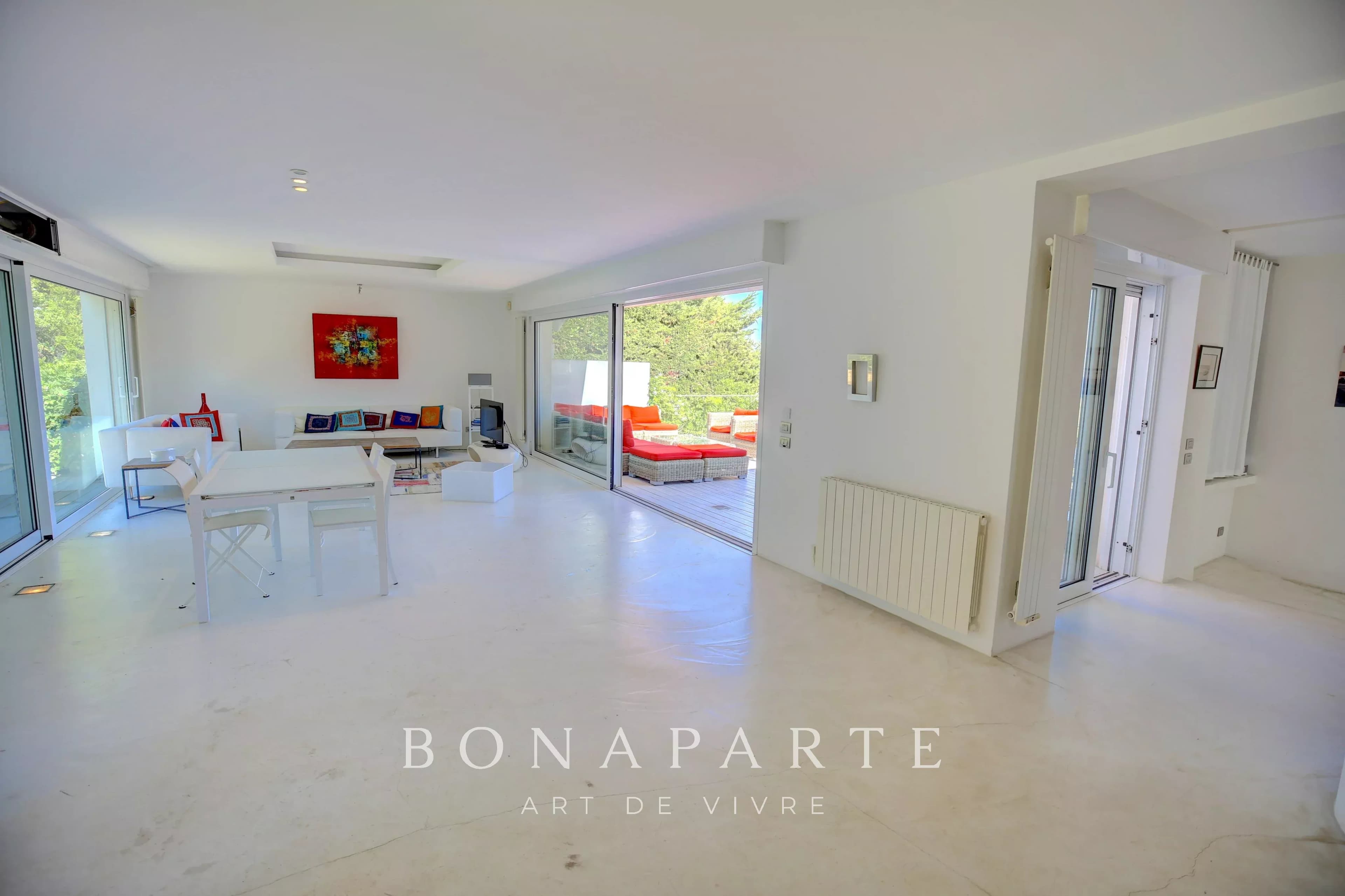 RAMATUELLE - DOMAINE DE L'ESCALET - VILLA CONTEMPORAINE À 150 M DE LA PLAGE - Photo 6