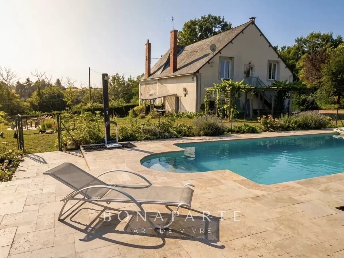 MOULIHERNE - MAISON DE CHARME 4 CHAMBRES - AVEC APPARTEMENT INDEPENDANT