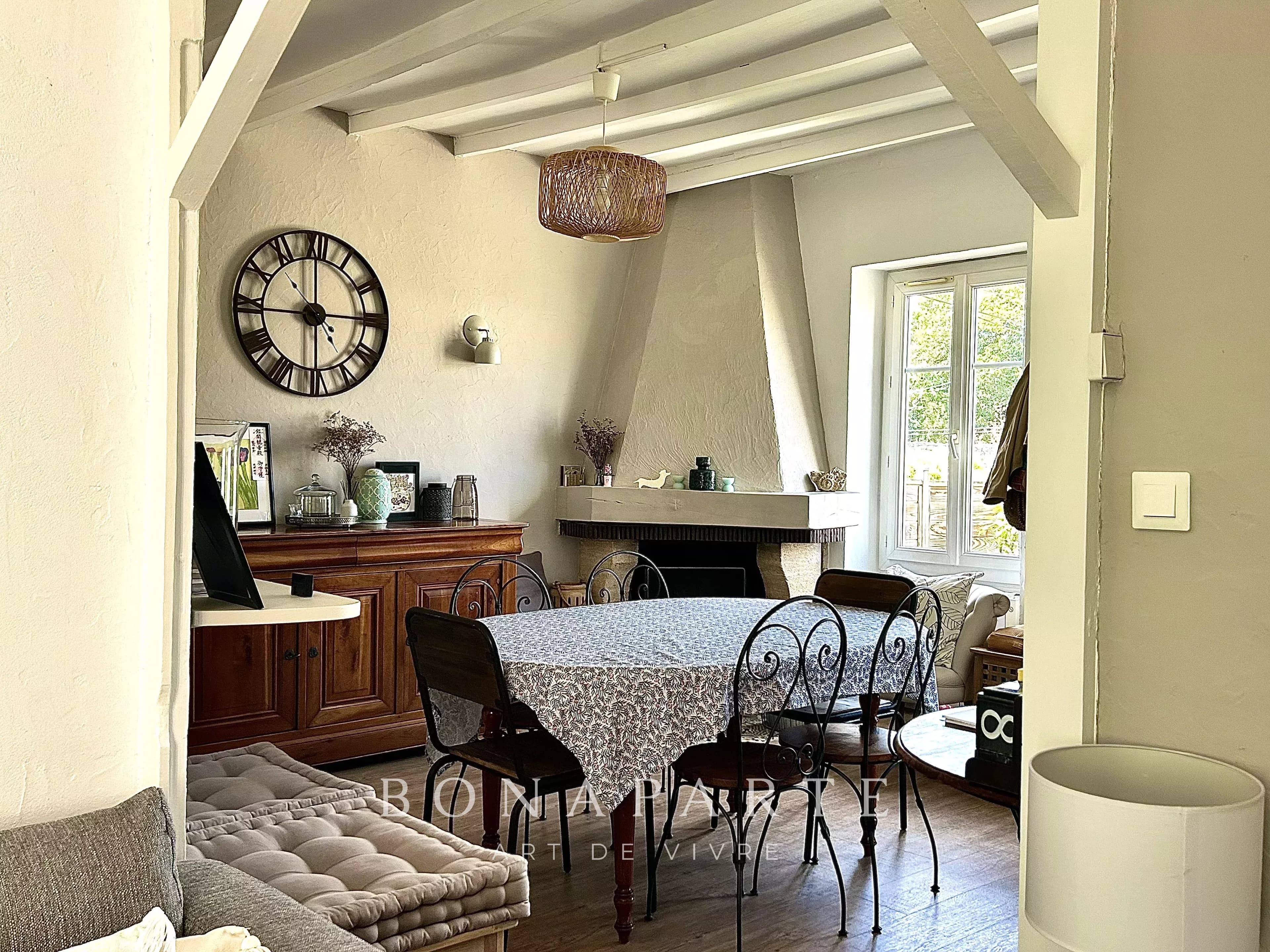 Le charme d'une maison ancienne, le calme d'un jardin préservé, en plein centre ville - Photo 3