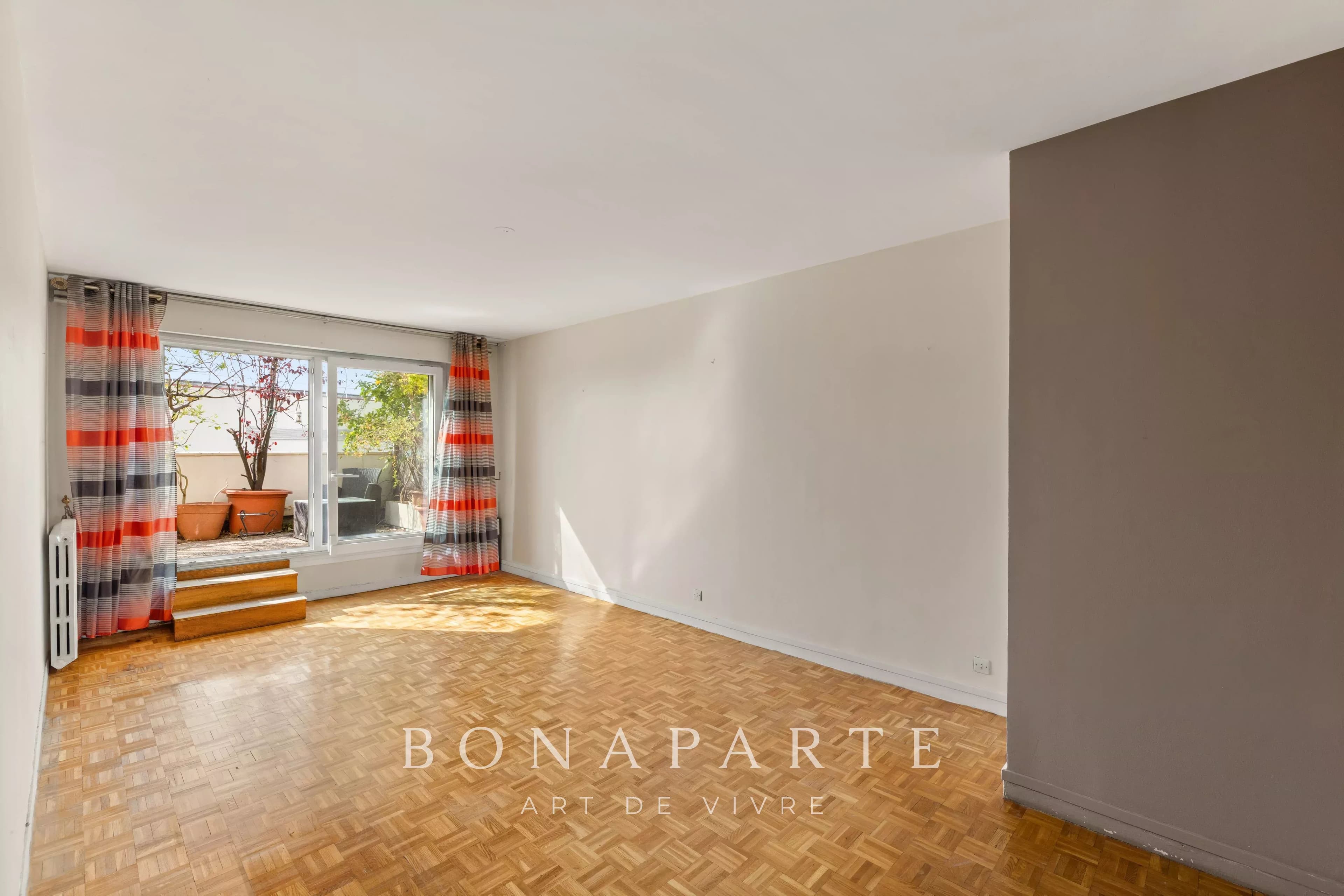 SOUS OFFRE : PARIS XIXe – BELLEVILLE – DERNIER ÉTAGE - ROOFTOP DE 92 M² AVEC TERRASSE DE 68 M² - Photo 4