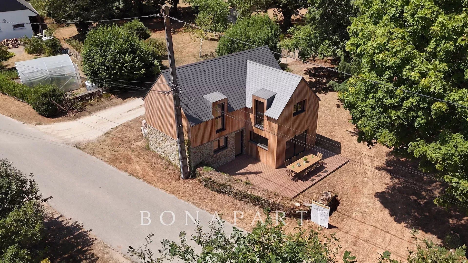 PLUNERET - MAISON NEUVE VEFA T4 À - ANCIENNE GRANGE RÉHABILITÉE, 79 M² HABITABLES SUR 587 M² DE TERRAIN, LIVRAISON JUIN 2027