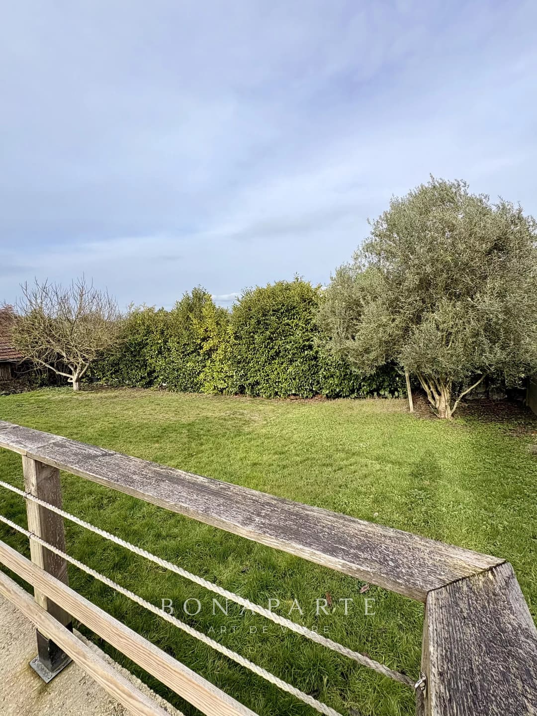 PROCHE DE CRAON - MAISON SPACIEUSE AVEC JARDIN ET ATELIER - Photo 15