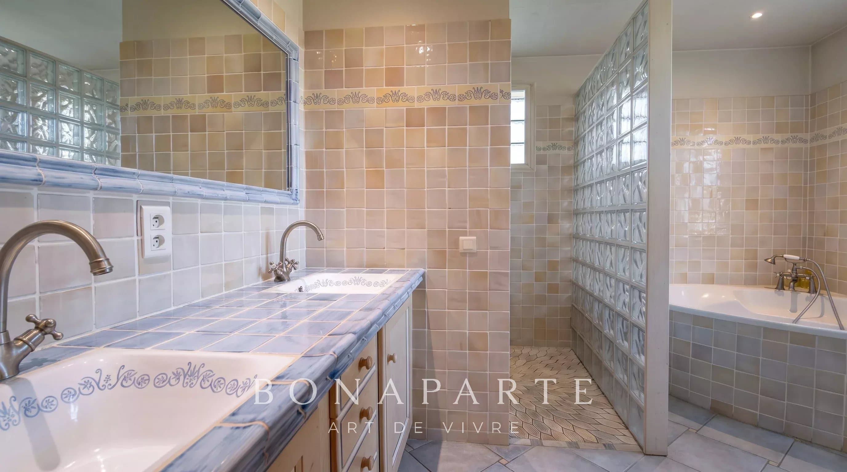 HAUT DE BILLERE - MAISON CLIMATISEE AVEC PISCINE - Photo 6