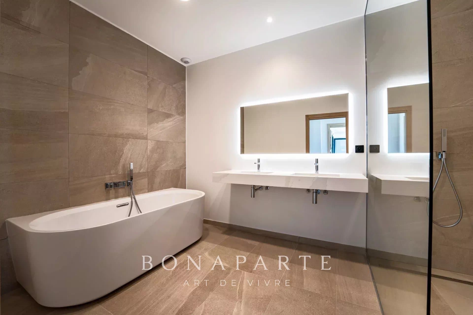 Villa 5 pièces avec piscine - Gassin - Photo 8
