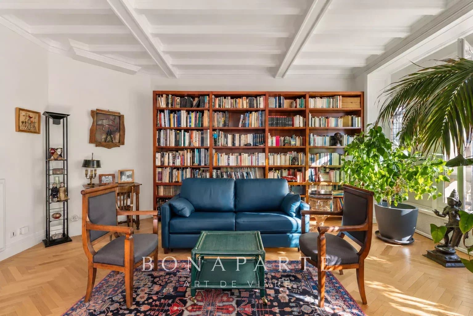 PARIS 9th - 148.75 sqm - CHARM OF THE OLD - 3 BEDROOMS