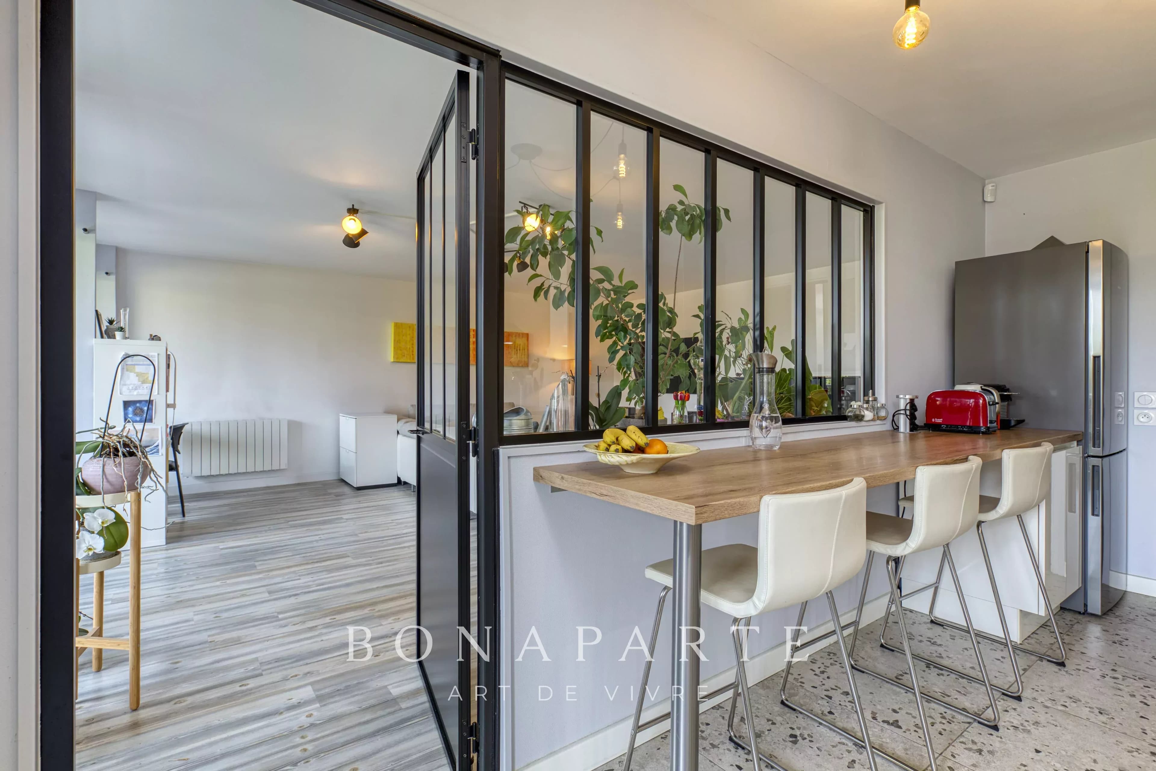 Ferney-Voltaire, T4 avec terrasse et jardin - Photo 6