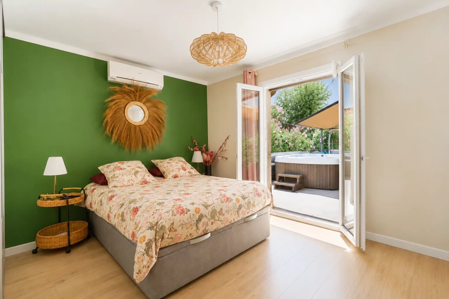 VENTABREN – VILLA CONTEMPORAINE DE PLAIN-PIED AVEC PISCINE CHAUFFÉE - Photo 8