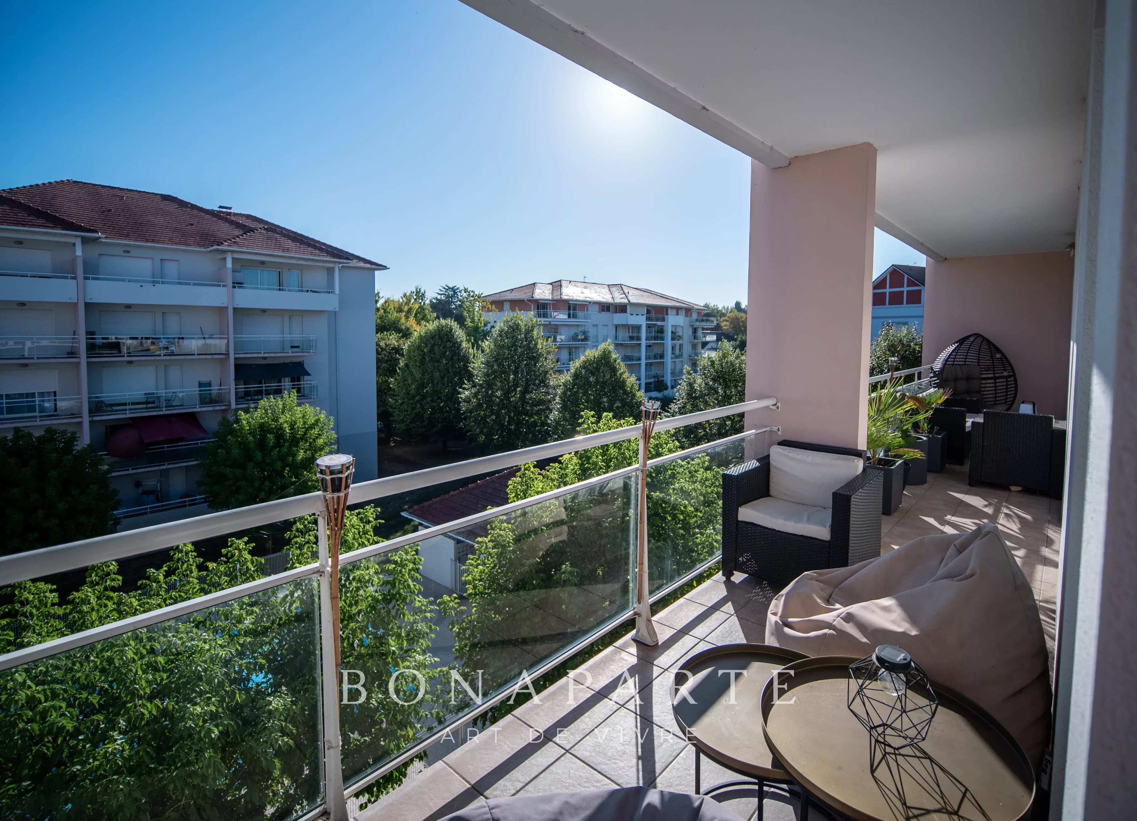 PAU T3 – Grande loggia et parking - Photo 1