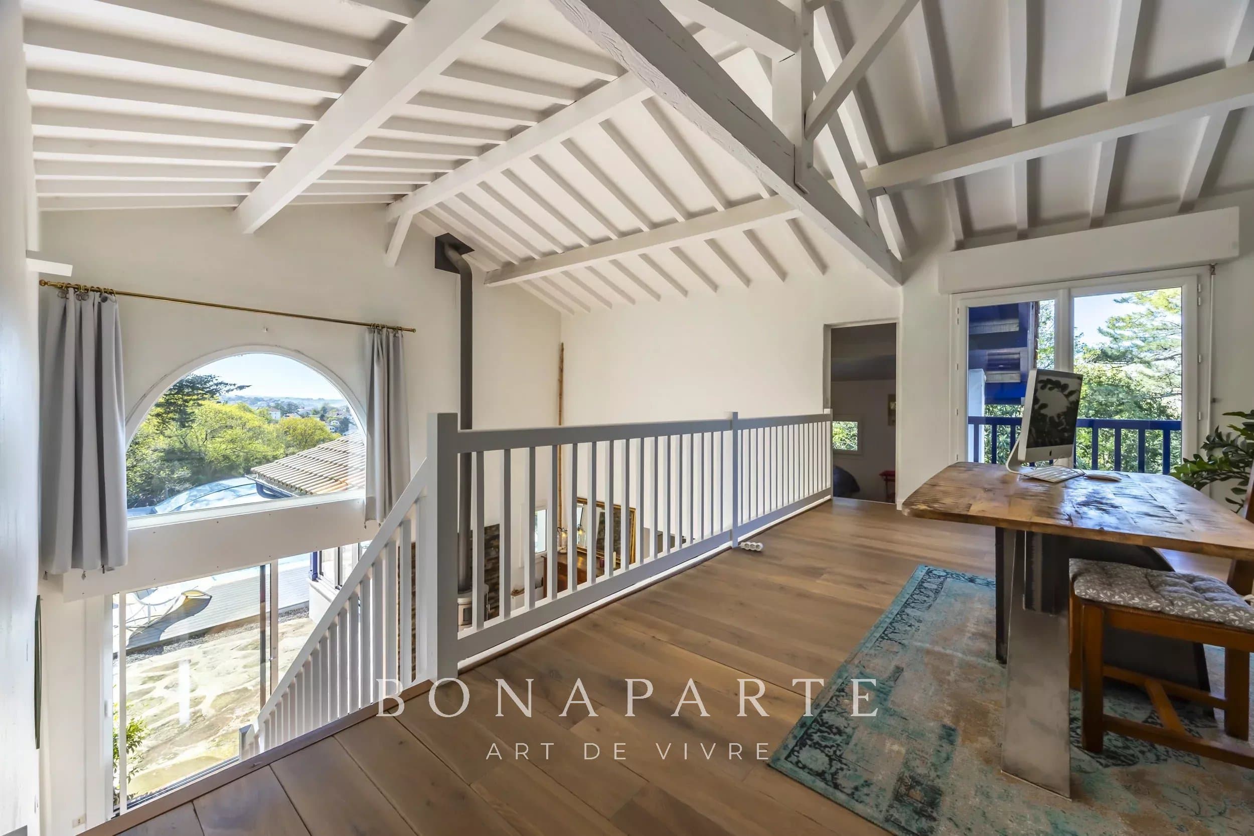 SAINT-JEAN-DE-LUZ - PROPRIETE AVEC PISCINE ET ANNEXE - Photo 6