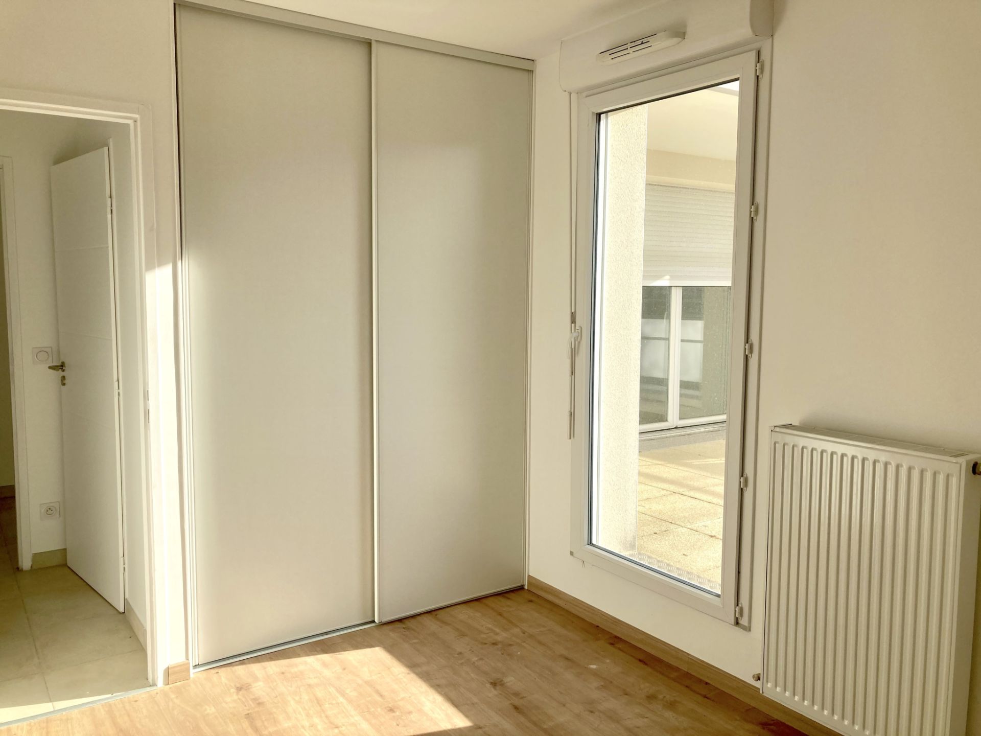 apartment 3 Rooms for sale on Vinay (38470)