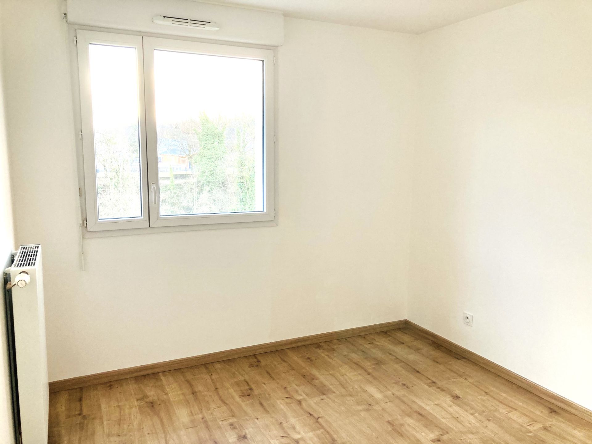 apartment 3 Rooms for sale on Vinay (38470)