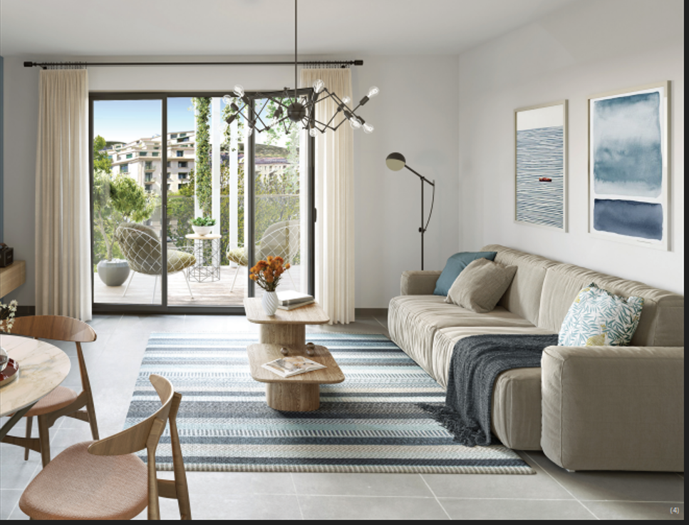 apartment 4 Rooms for sale on Toulon (83100)
