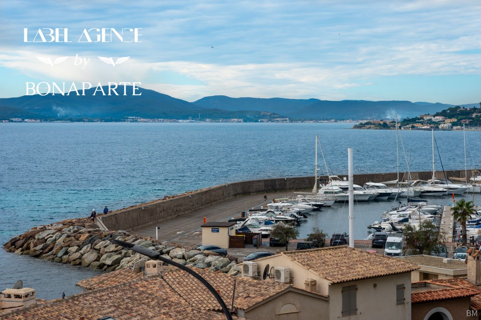 apartment 5 Rooms for sale on Sainte-Maxime (83120)