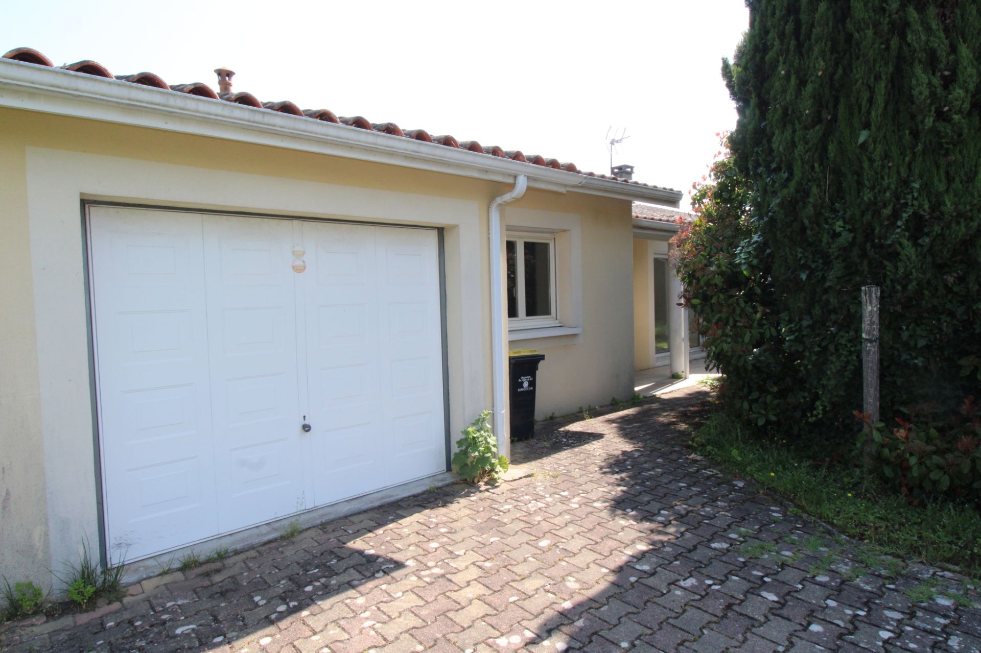 house 4 Rooms for sale on Saint-Sulpice-et-Cameyrac (33450)