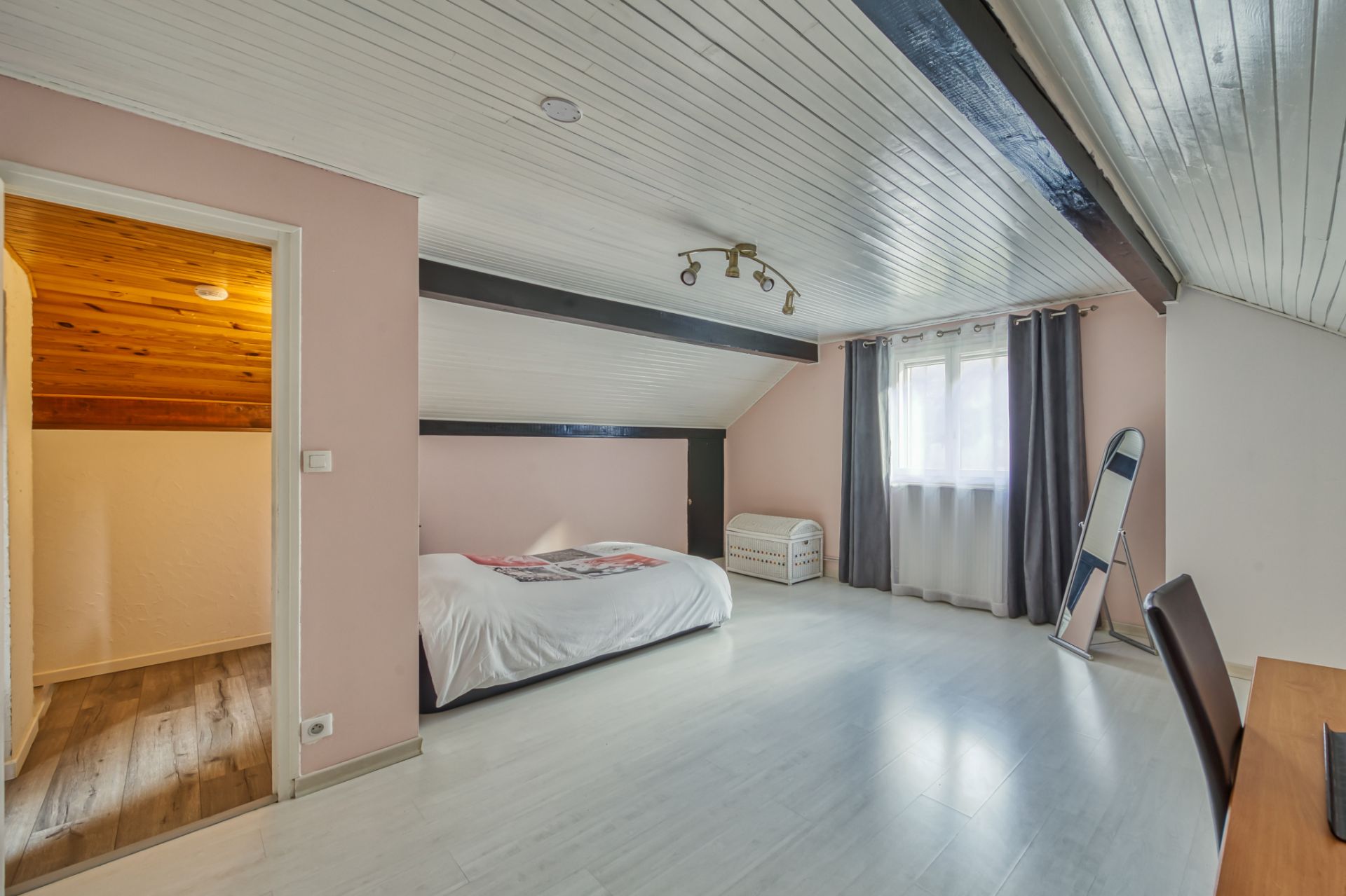 house 6 Rooms for sale on Saint-Paul-de-Varces (38760)