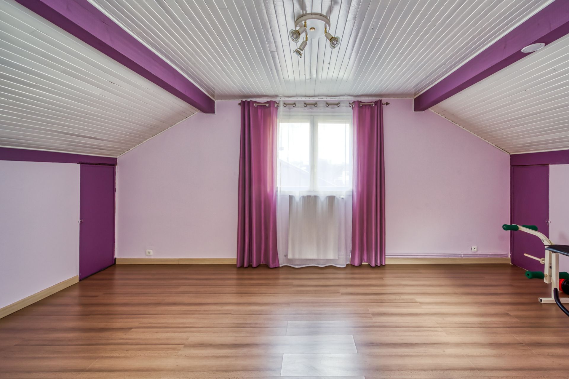house 6 Rooms for sale on Saint-Paul-de-Varces (38760)