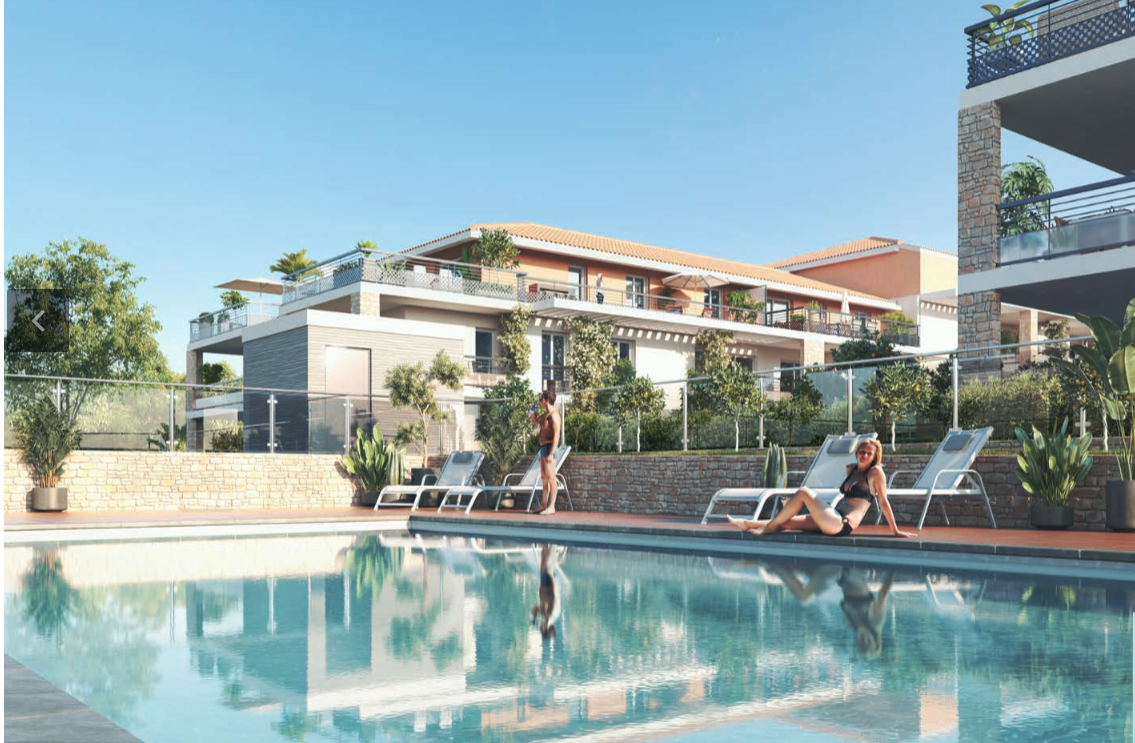 apartment 4 Rooms for sale on Vallauris (06220)