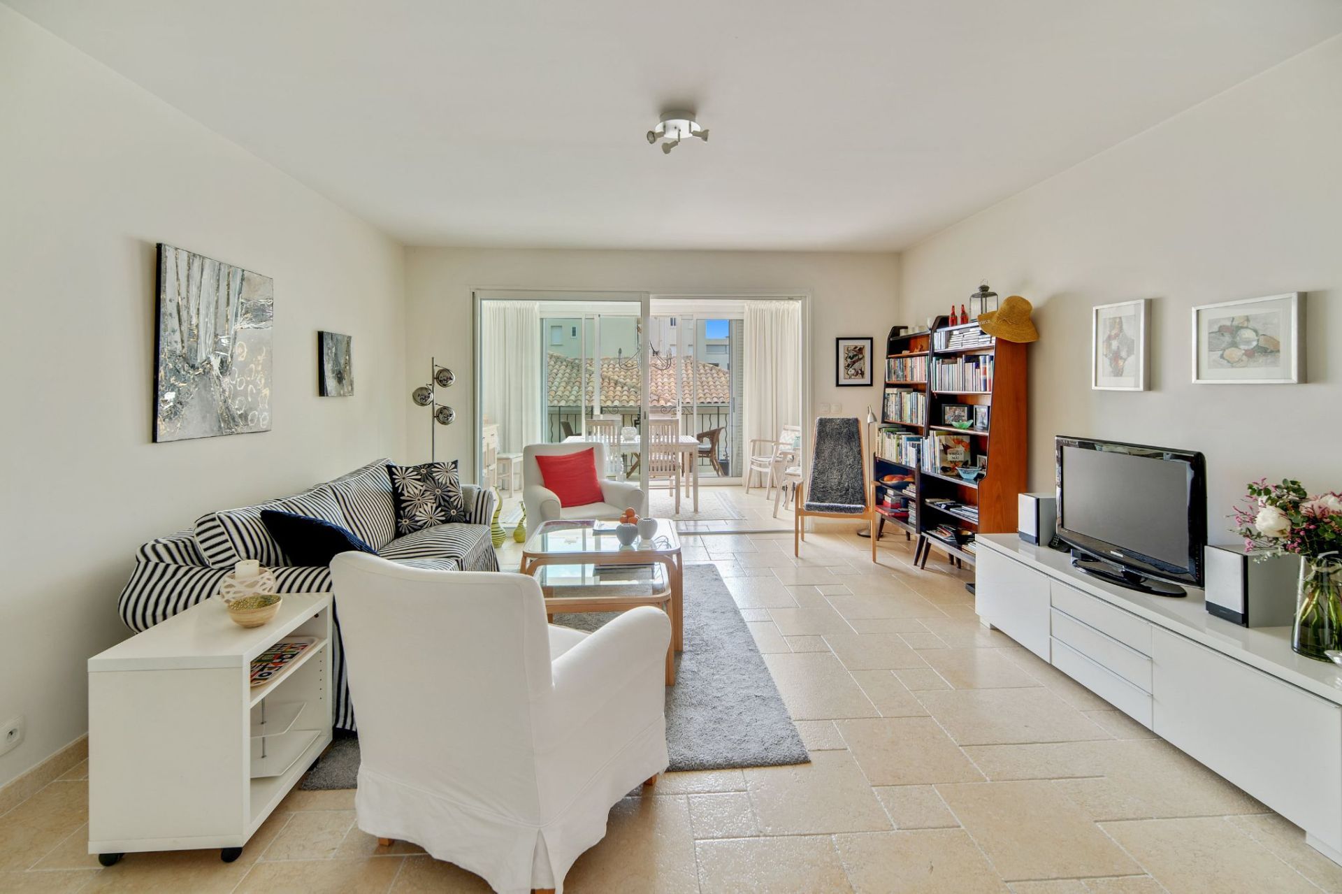 apartment 3 Rooms for sale on Sainte-Maxime (83120)