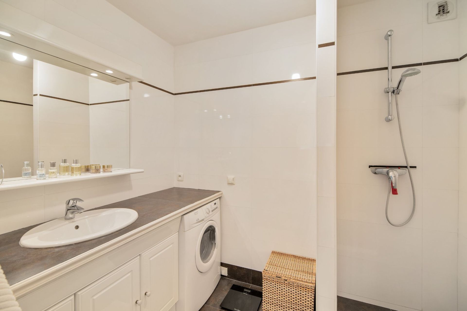 apartment 3 Rooms for sale on Sainte-Maxime (83120)