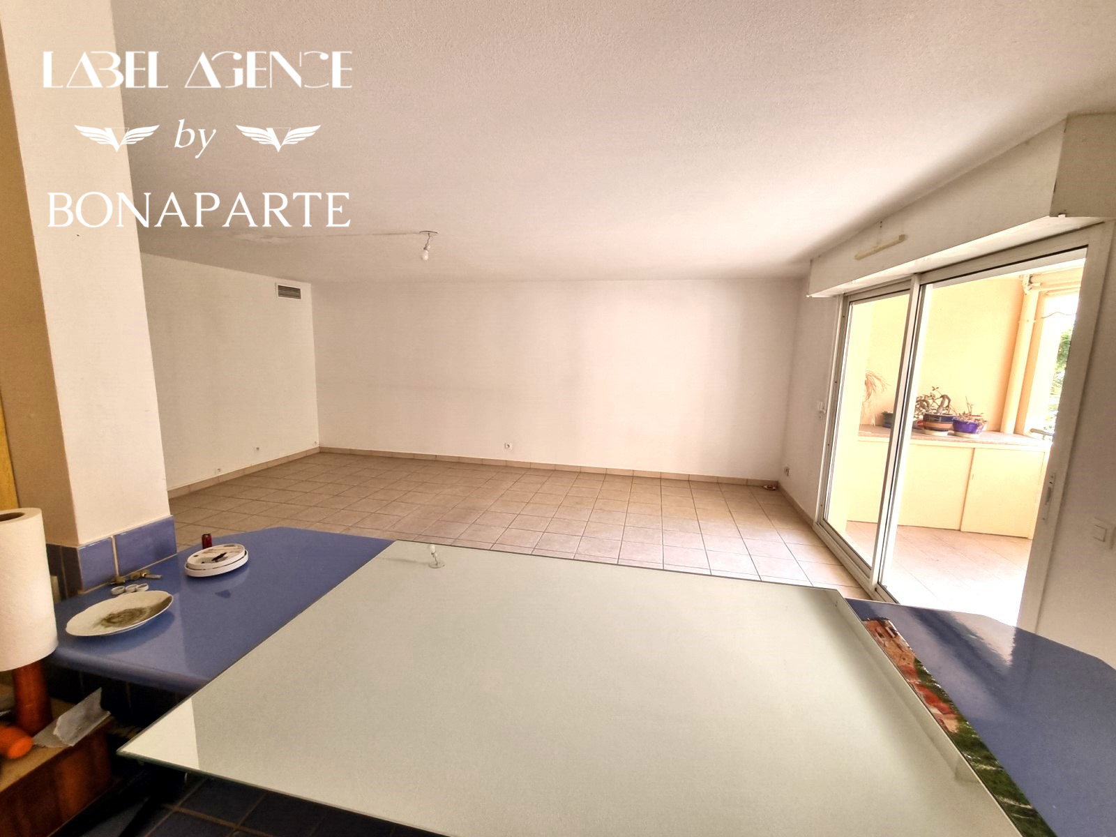 apartment 4 Rooms for sale on Sainte-Maxime (83120)