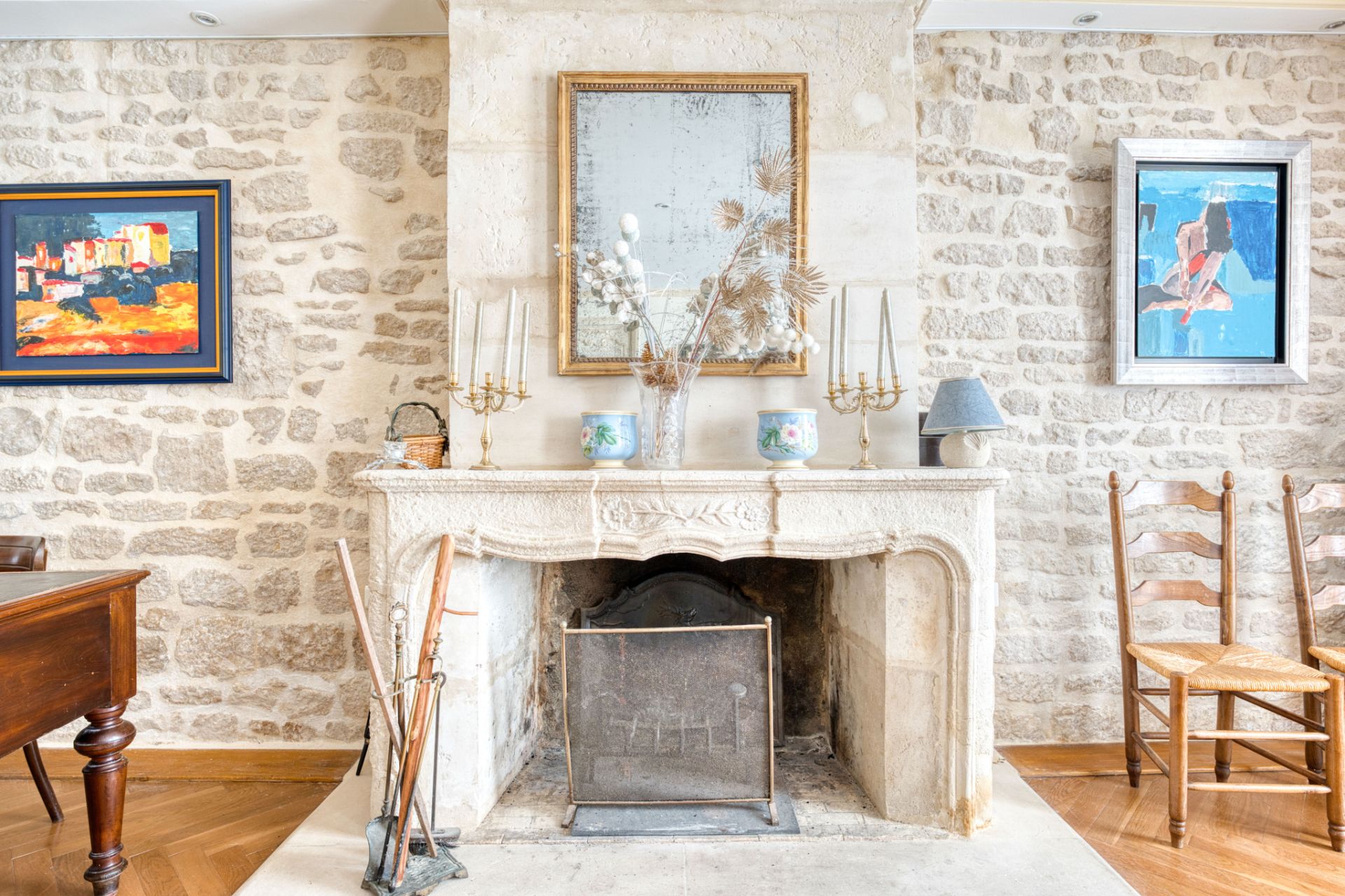 house 8 Rooms for sale on Niort (79000)