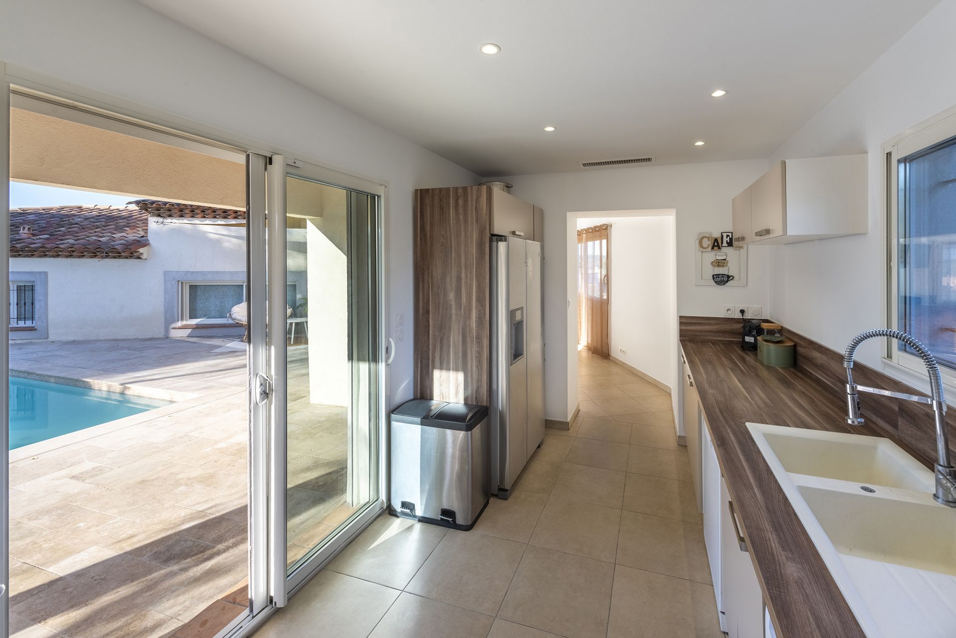 villa 6 Rooms for sale on Puget-sur-Argens (83480)