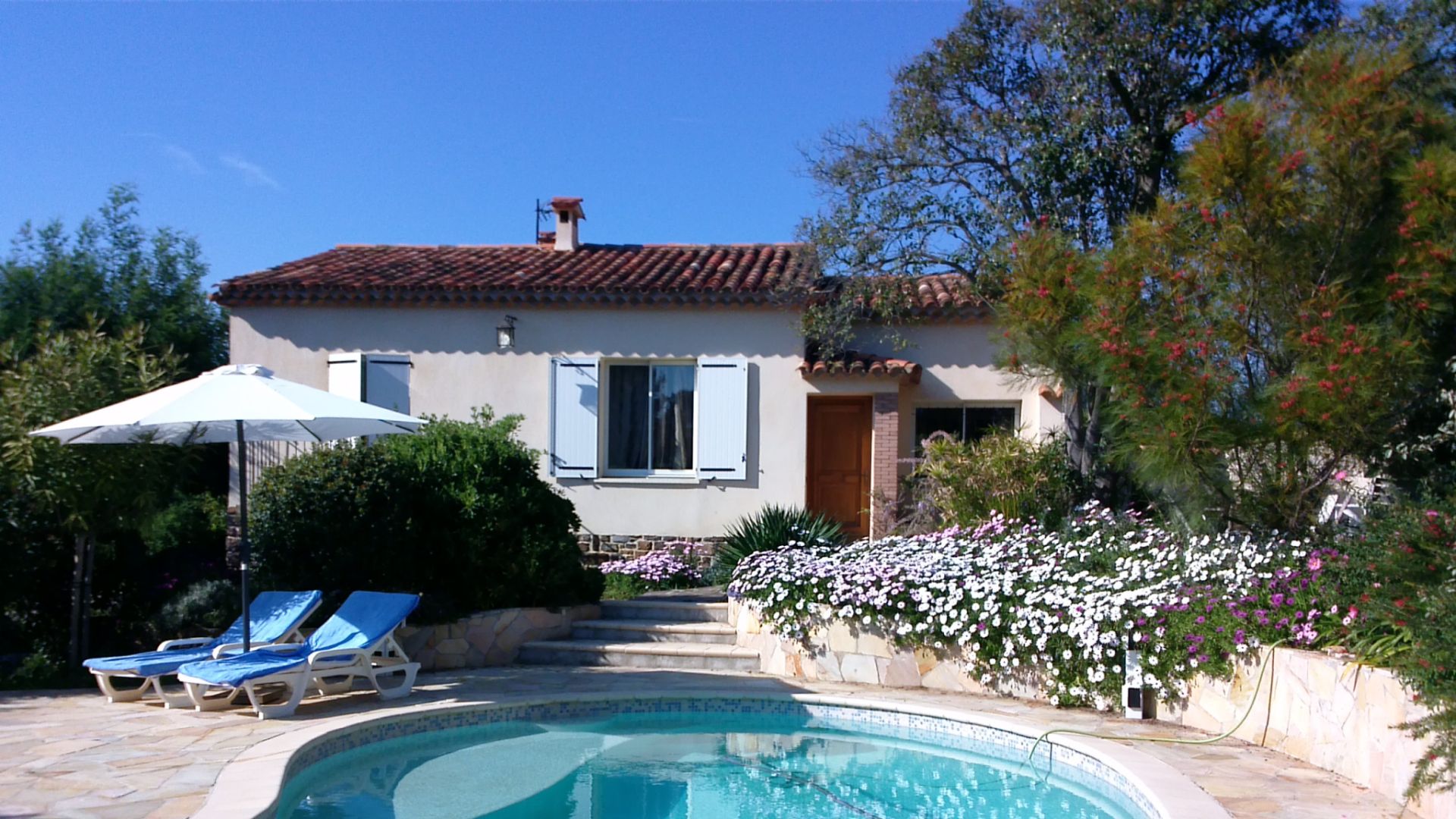property 5 Rooms for seasonal rent on Sainte-Maxime (83120)