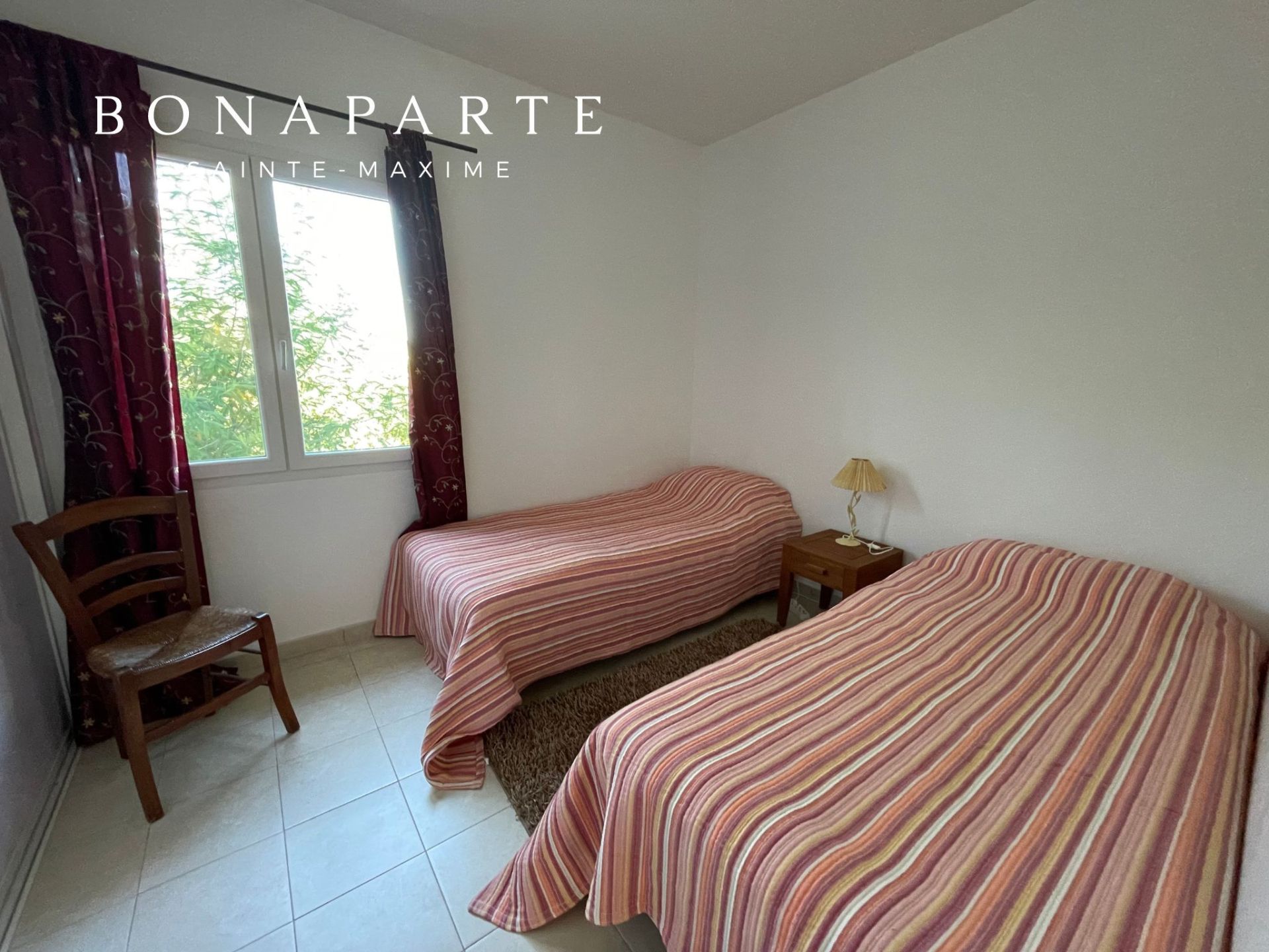 property 5 Rooms for seasonal rent on Sainte-Maxime (83120)