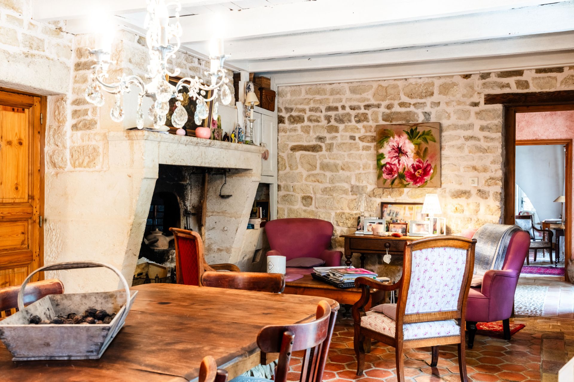house 8 Rooms for sale on Niort (79000)