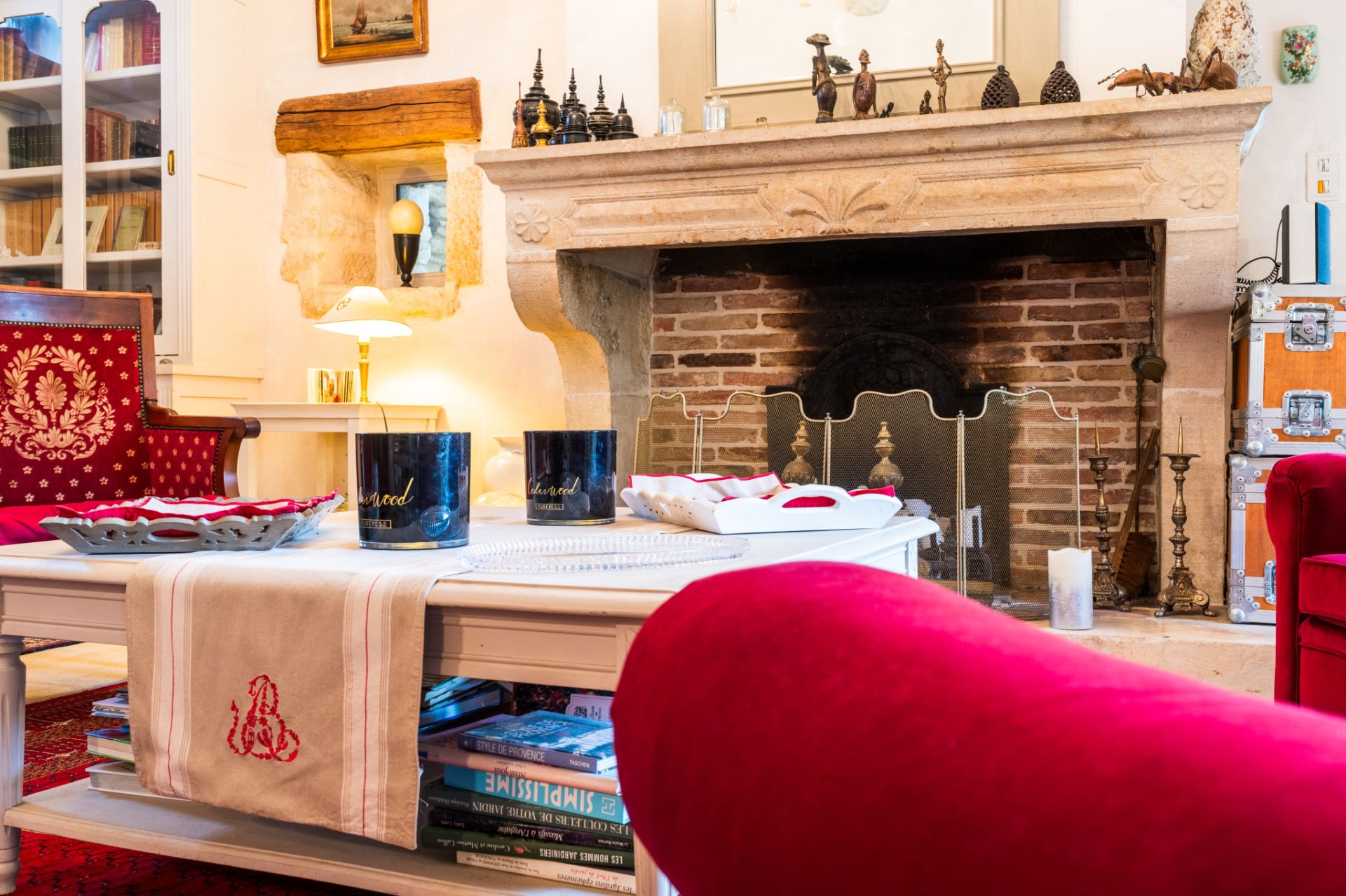 house 8 Rooms for sale on Niort (79000)