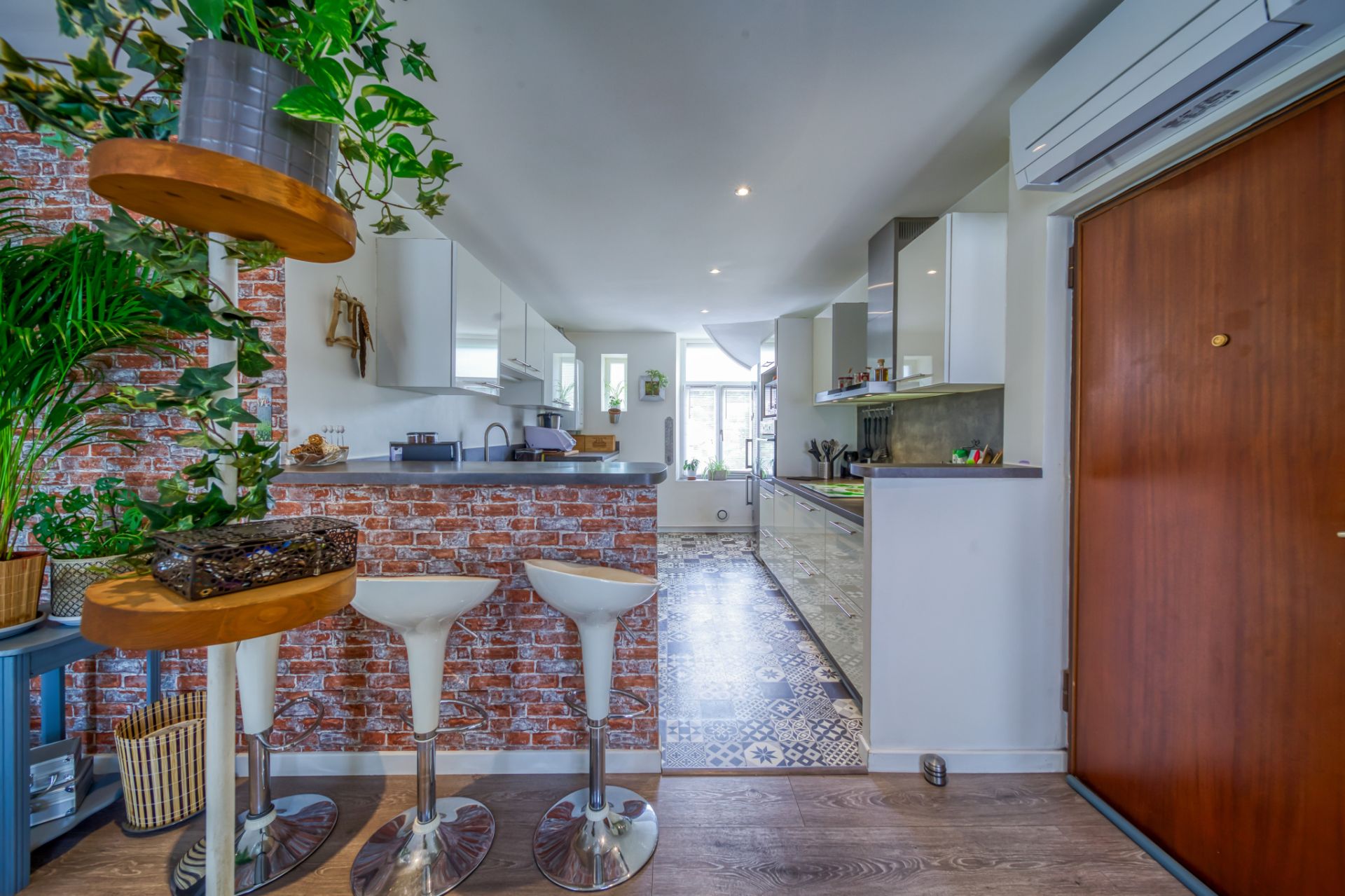 apartment 4 Rooms for sale on Jarrie (38560)