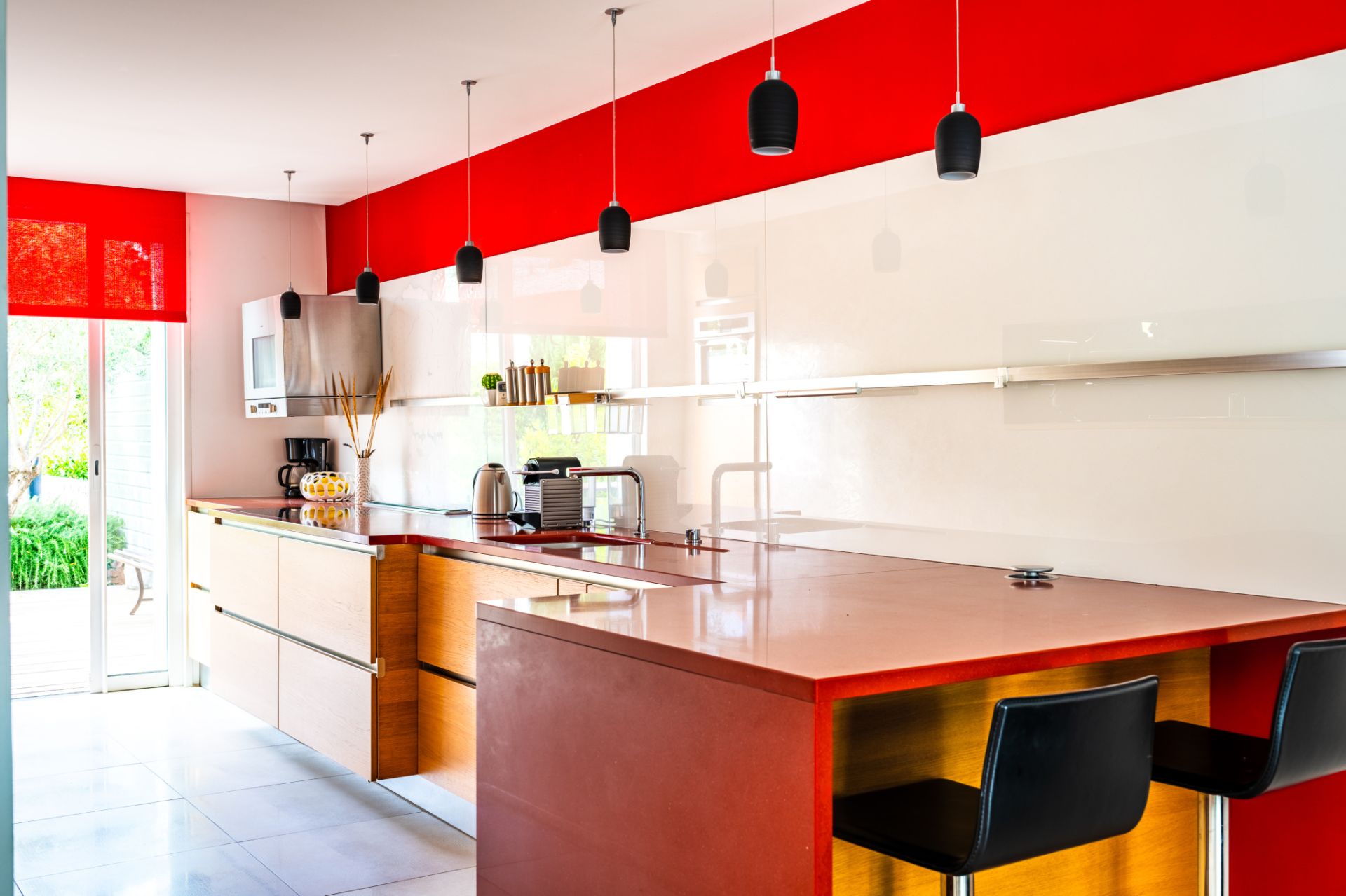 villa 6 Rooms for sale on La Rochelle (17000)