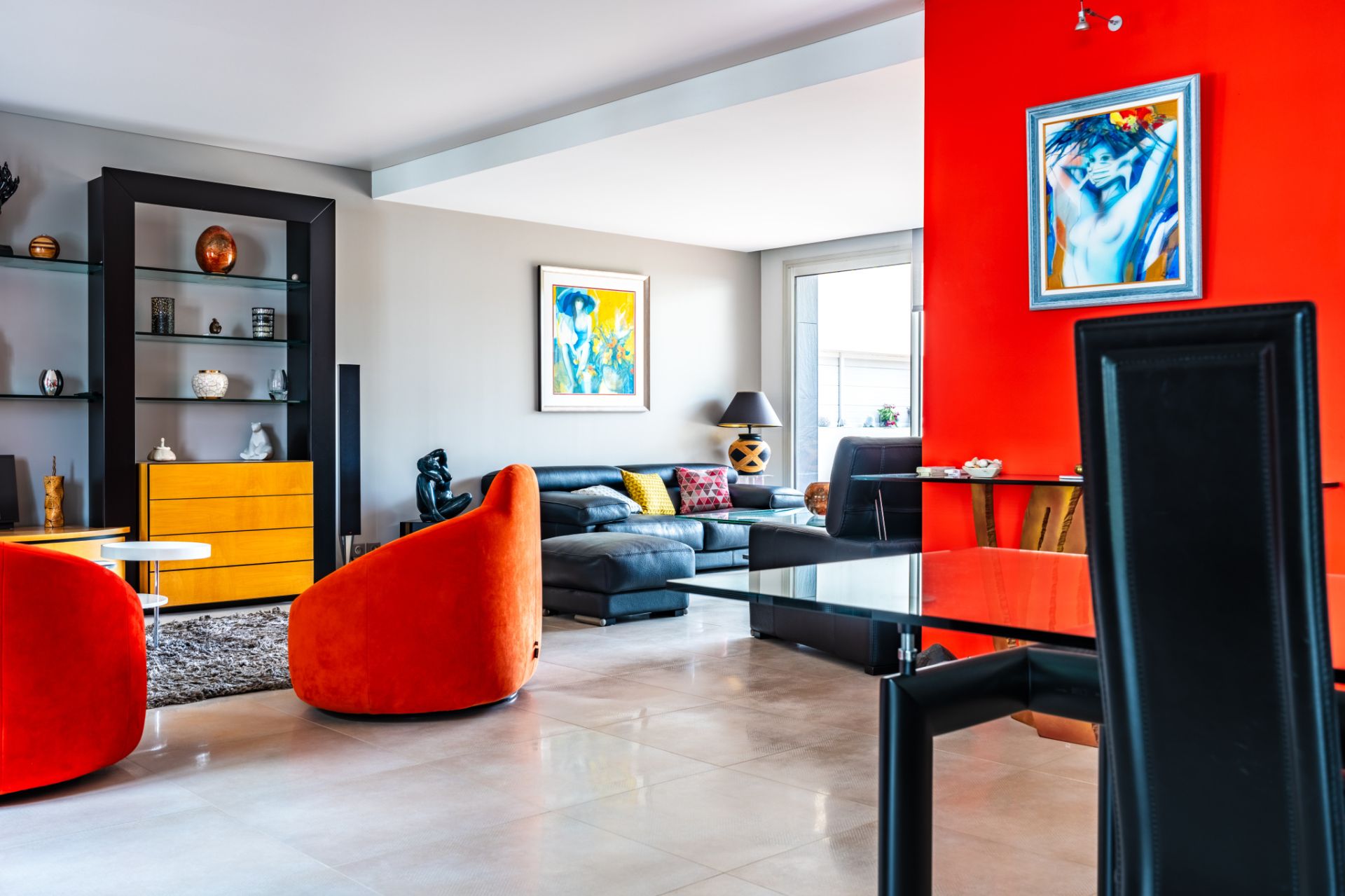 villa 6 Rooms for sale on La Rochelle (17000)