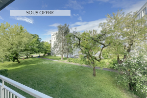apartment 3 Rooms for sale on Saint-Martin-d'Hères (38400)