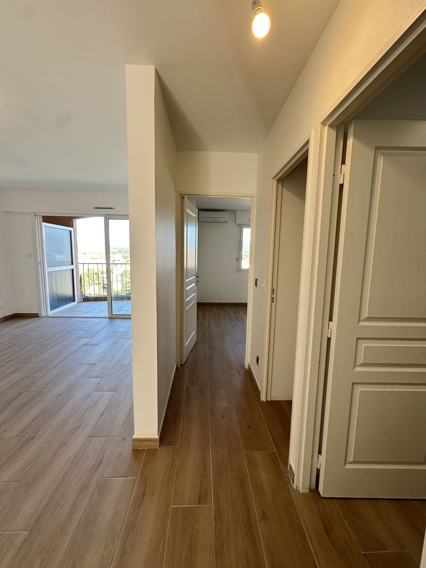 apartment 2 Rooms for sale on Saint-Raphaël (83700)