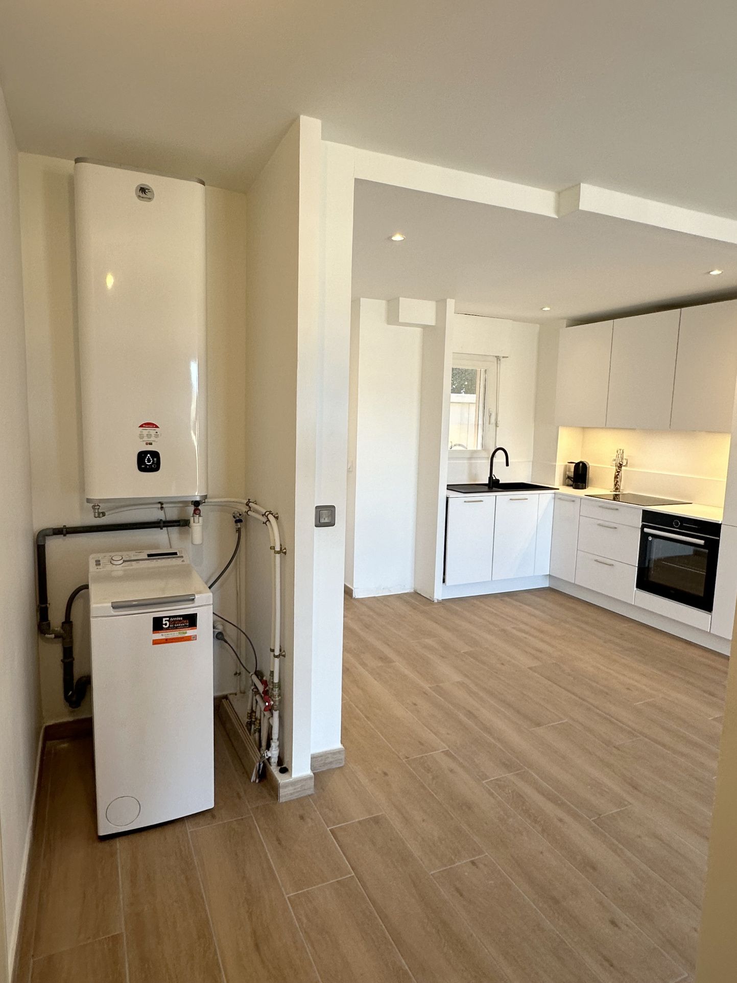 apartment 2 Rooms for sale on Saint-Raphaël (83700)