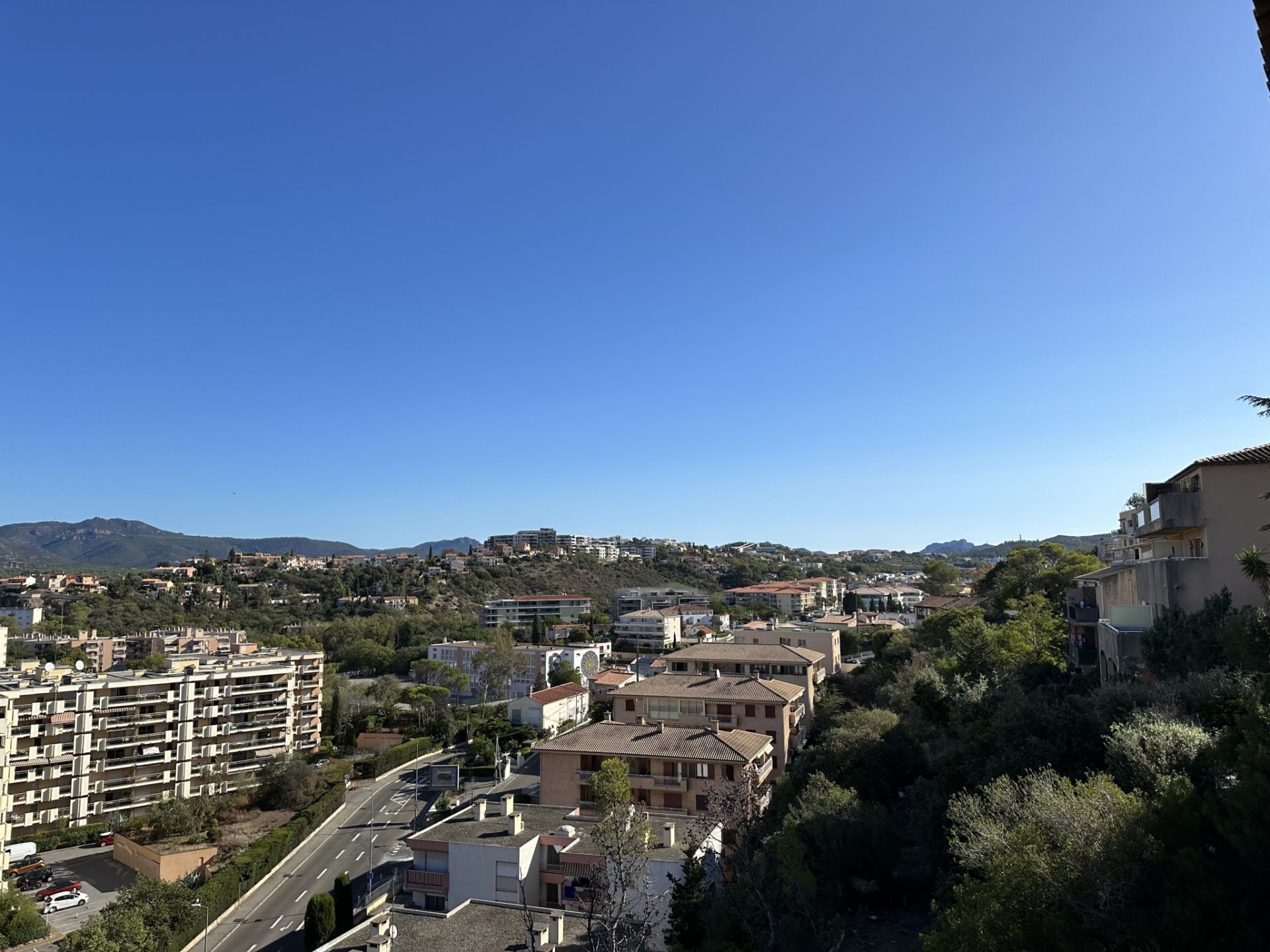 apartment 2 Rooms for sale on Saint-Raphaël (83700)